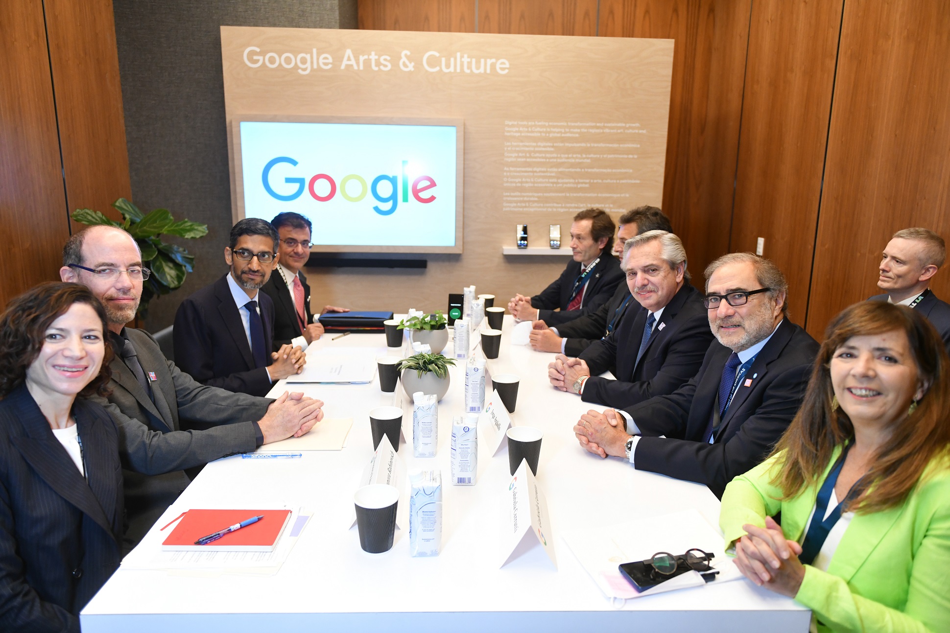 El presidente Alberto Fernández mantuvo un encuentro con el CEO de Google, Sundar Pichai
