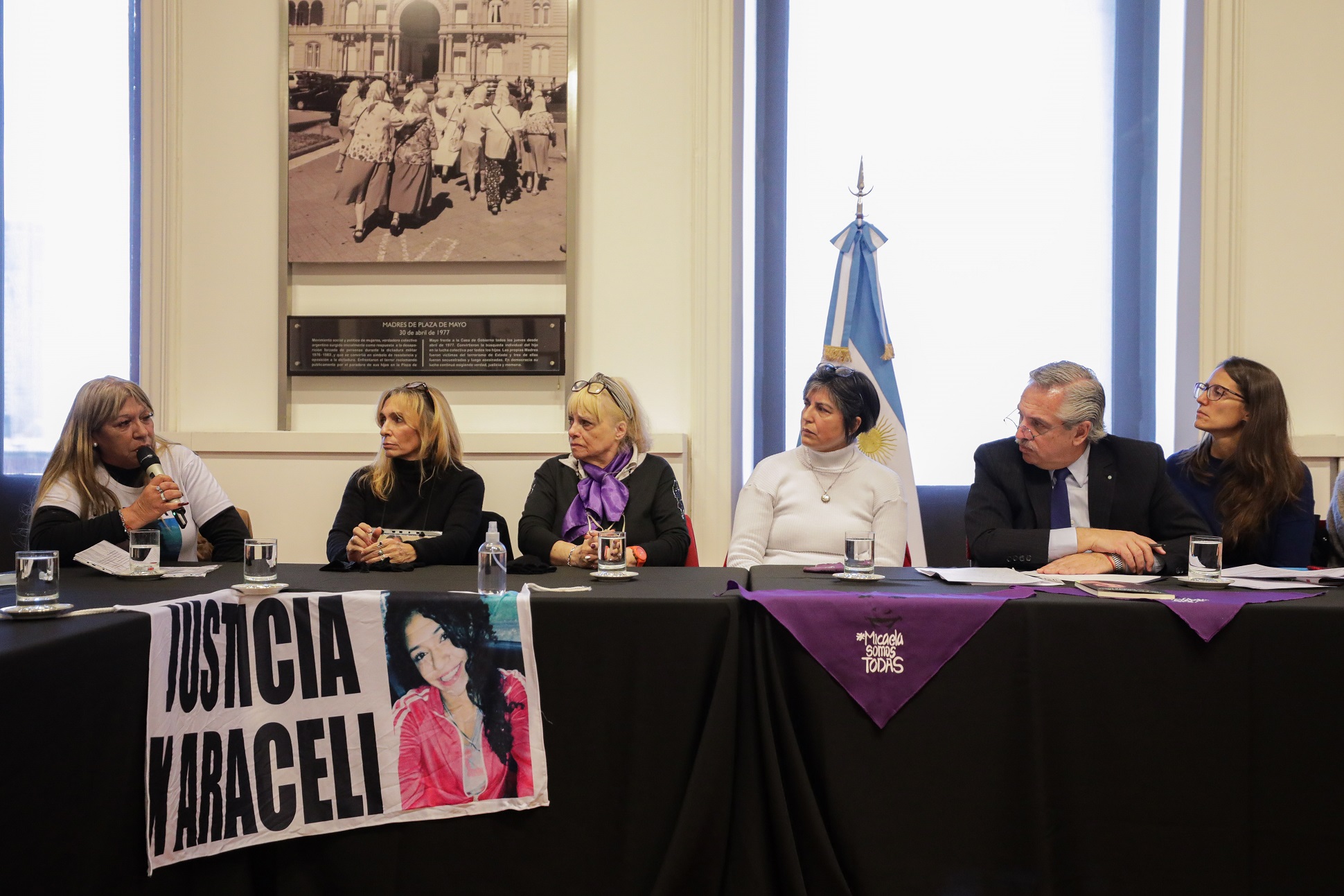El presidente Alberto Fernández recibió a familiares de víctimas de femicidio
