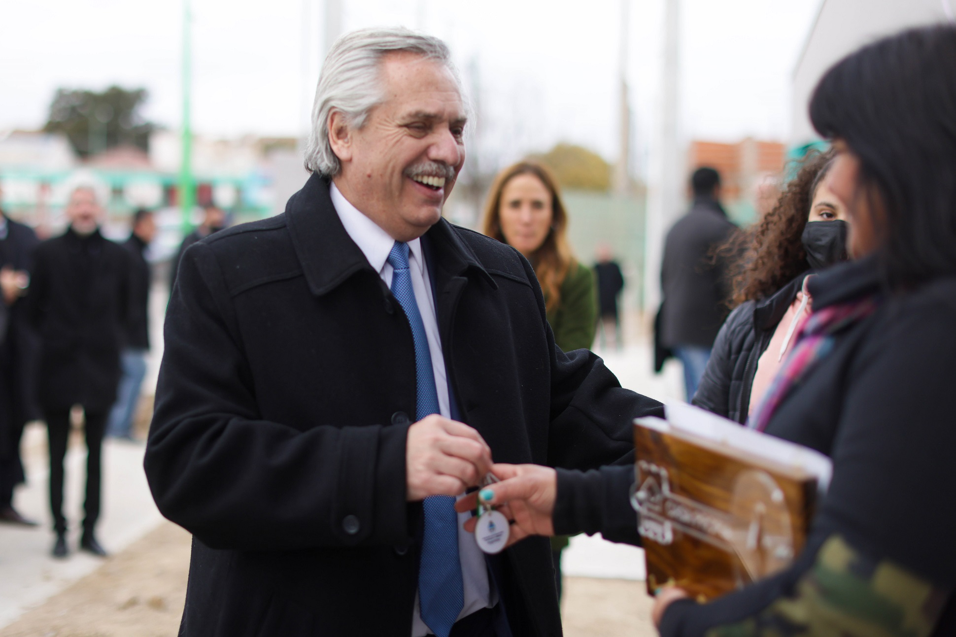 “Tenemos que estar orgullosos de que el Estado construya viviendas para las argentinas y argentinos que las necesitan”, afirmó el presidente