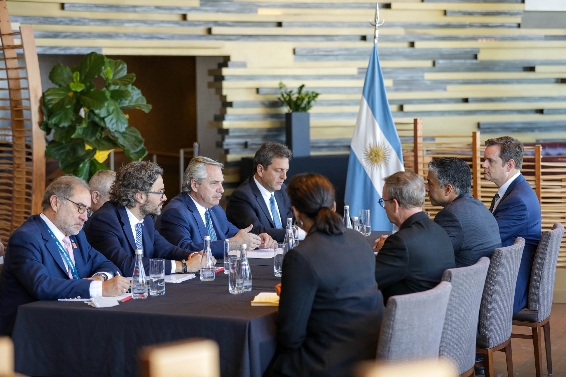 El Presidente se reunió con el titular de General Motors Internacional