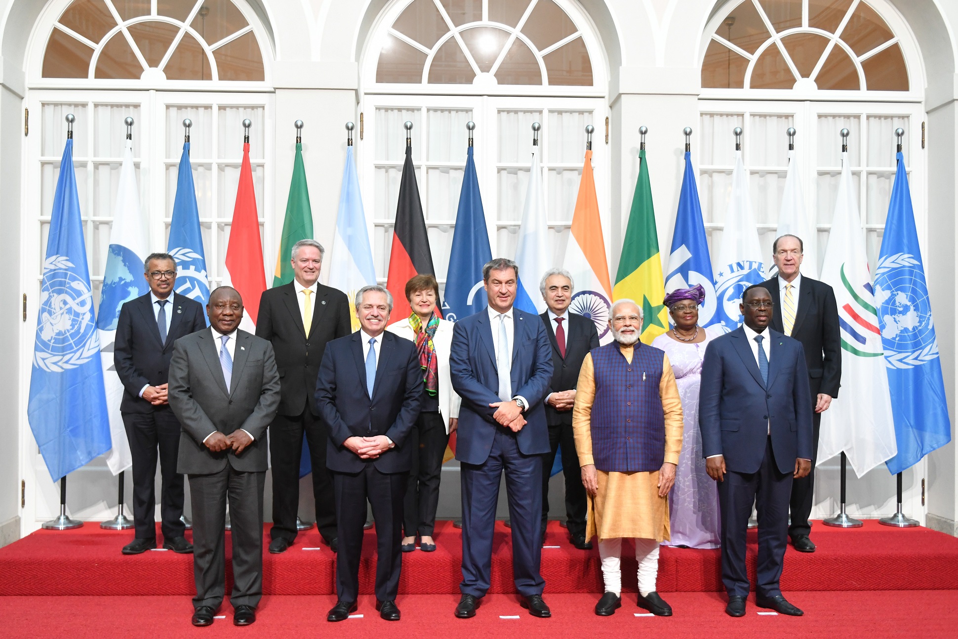 El presidente participó de la actividad de bienvenida a los países invitados al G-7