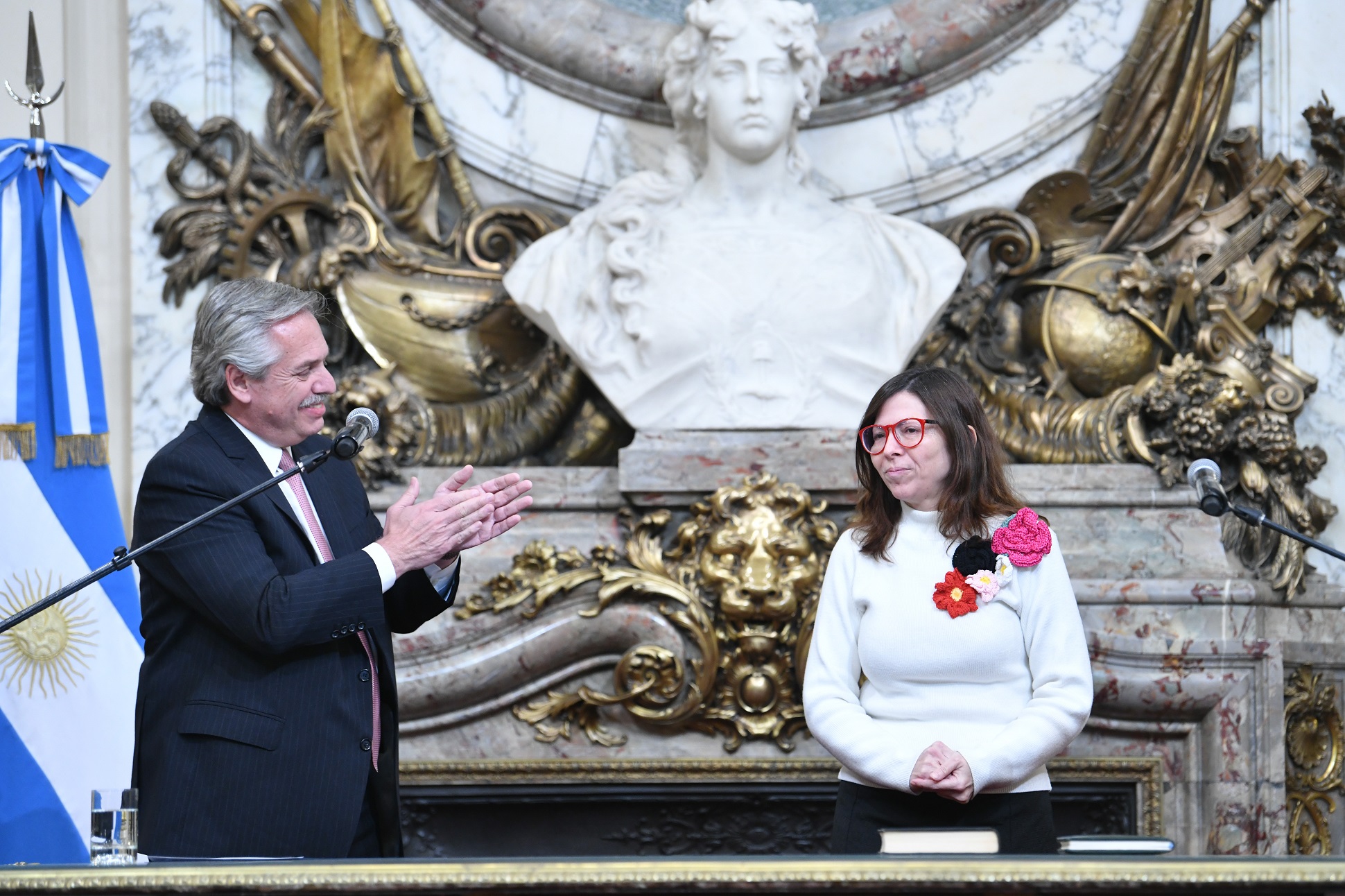 El presidente le tomó juramento a la nueva ministra de Economía, Silvina Batakis