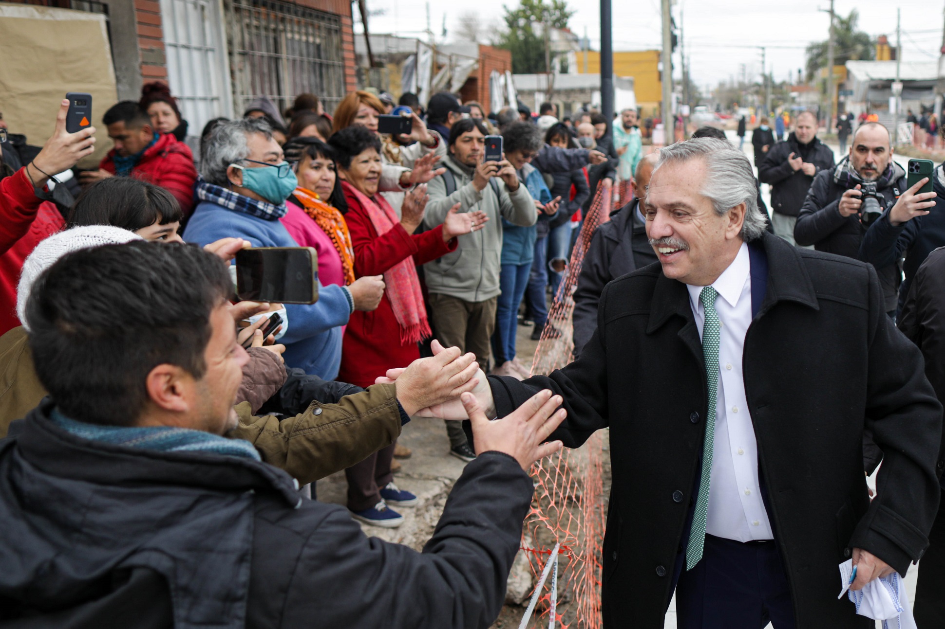 El Gobierno puso en marcha la obra pública número 5.000 y se encamina a alcanzar los 500.000 puestos de trabajo registrado en la construcción