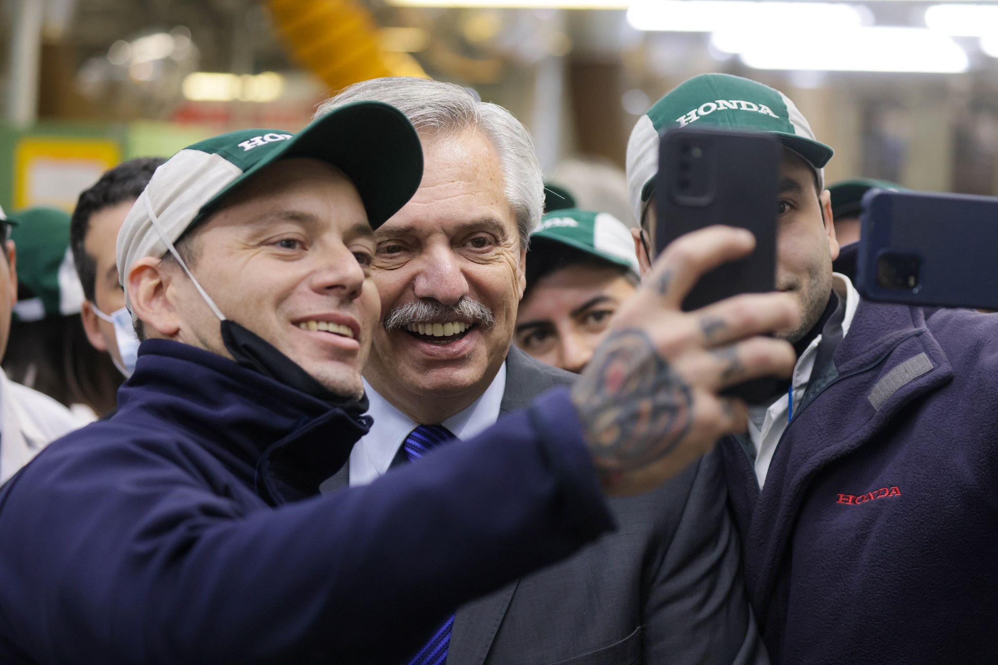 El presidente visitó la planta de Honda Argentina que alcanza la producción de 1.200.000 motos de industria nacional