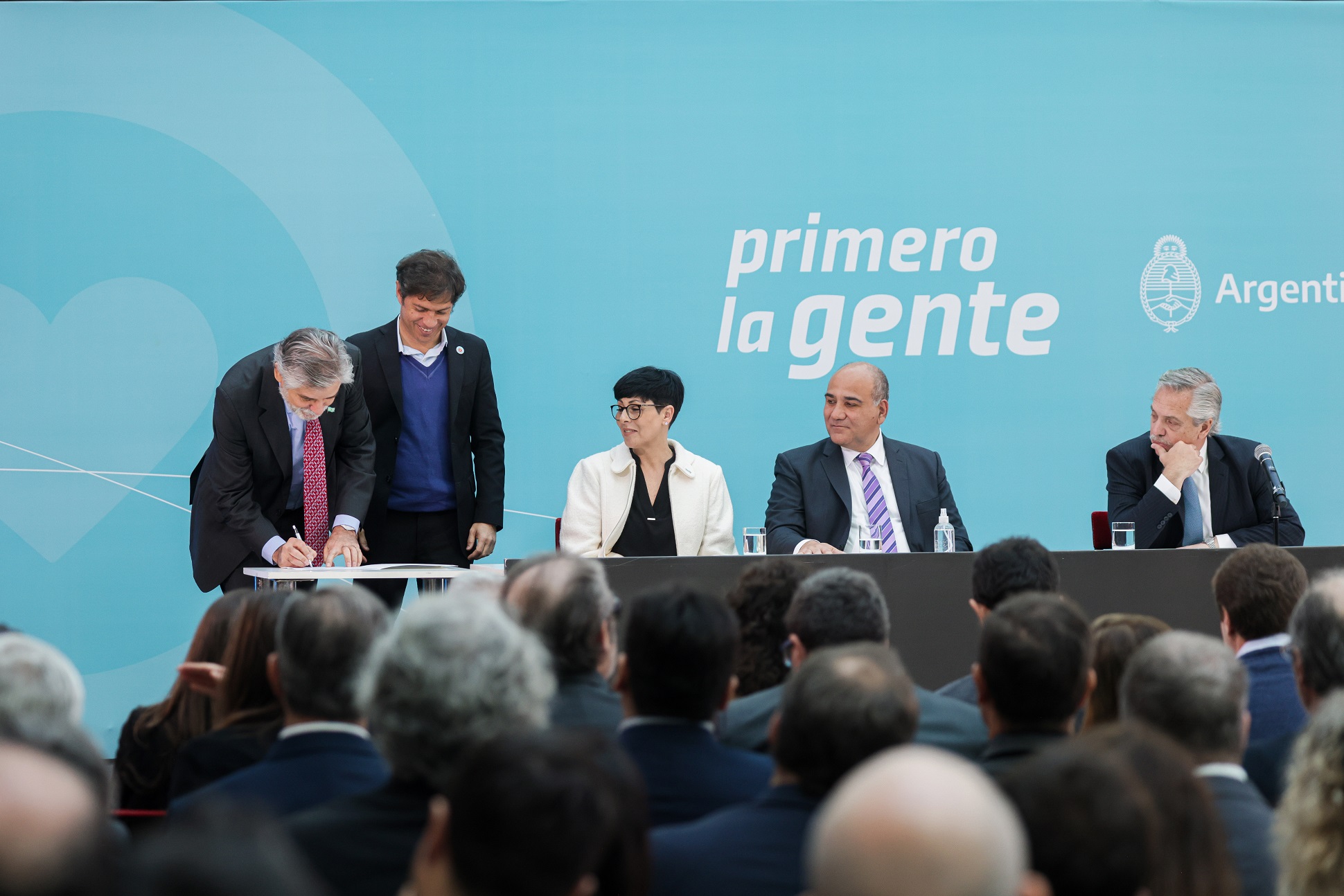 Alberto Fernández: “Seguimos apostando a la educación, al conocimiento, la ciencia y la tecnología como forma de crecimiento”