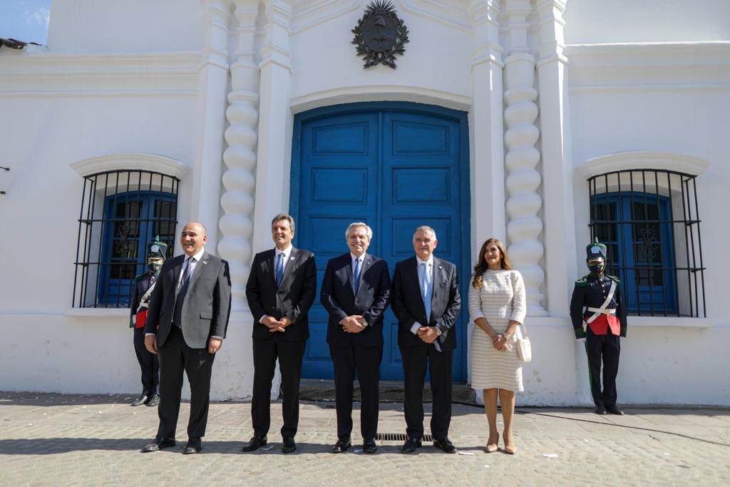 Alberto Fernández: “Para poder avanzar como comunidad que somos, debemos derribar muros y comenzar a construir puentes”