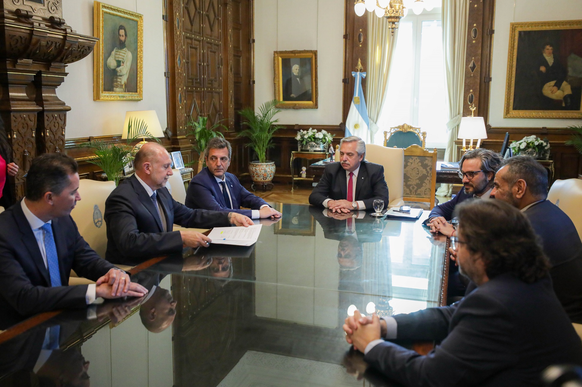 El presidente encabezó la firma de la garantía para el financiamiento del acueducto Santa Fe – Córdoba