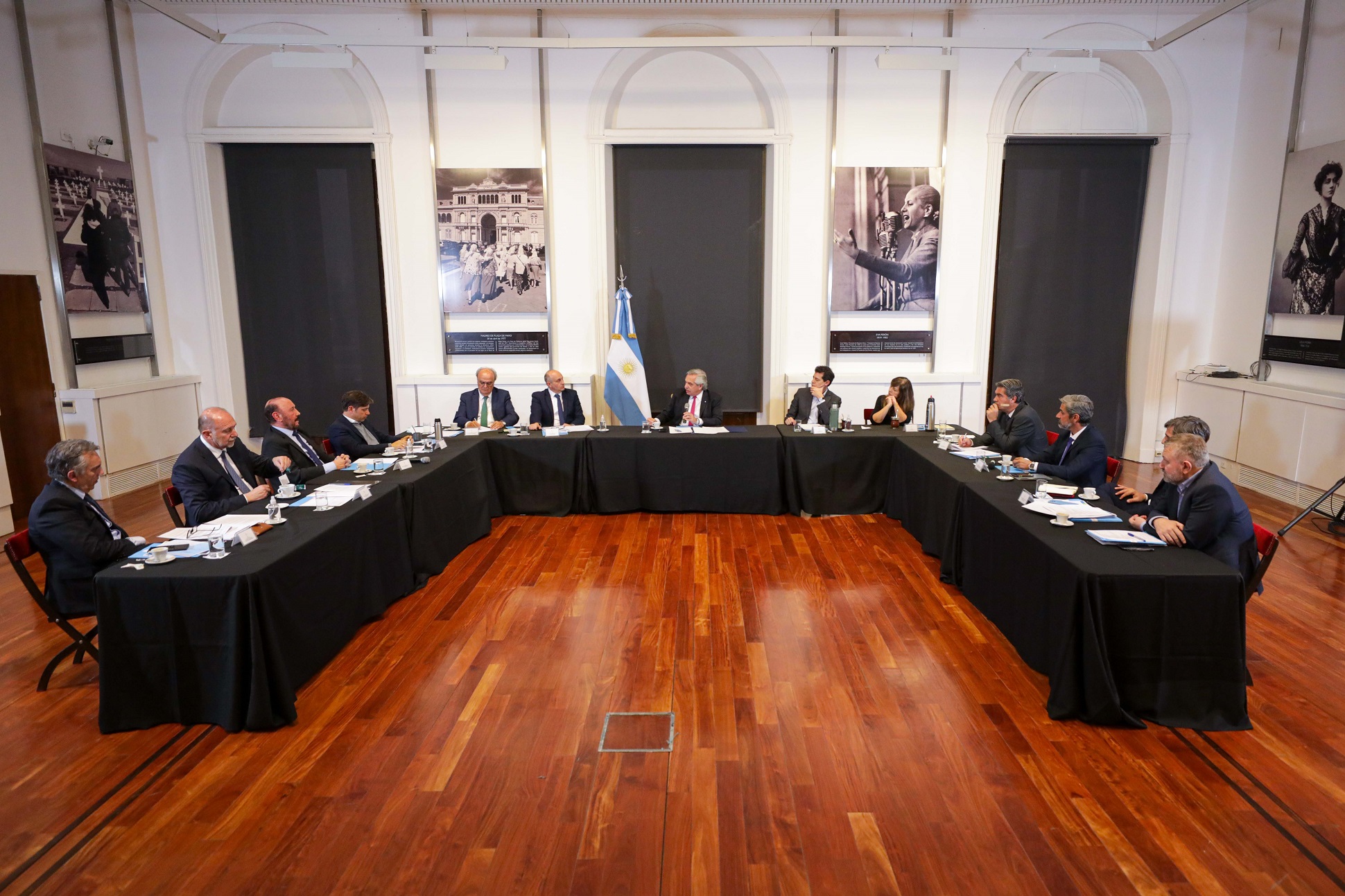 El presidente encabezó el tercer encuentro del Consejo Federal Hidrovía (CFH)