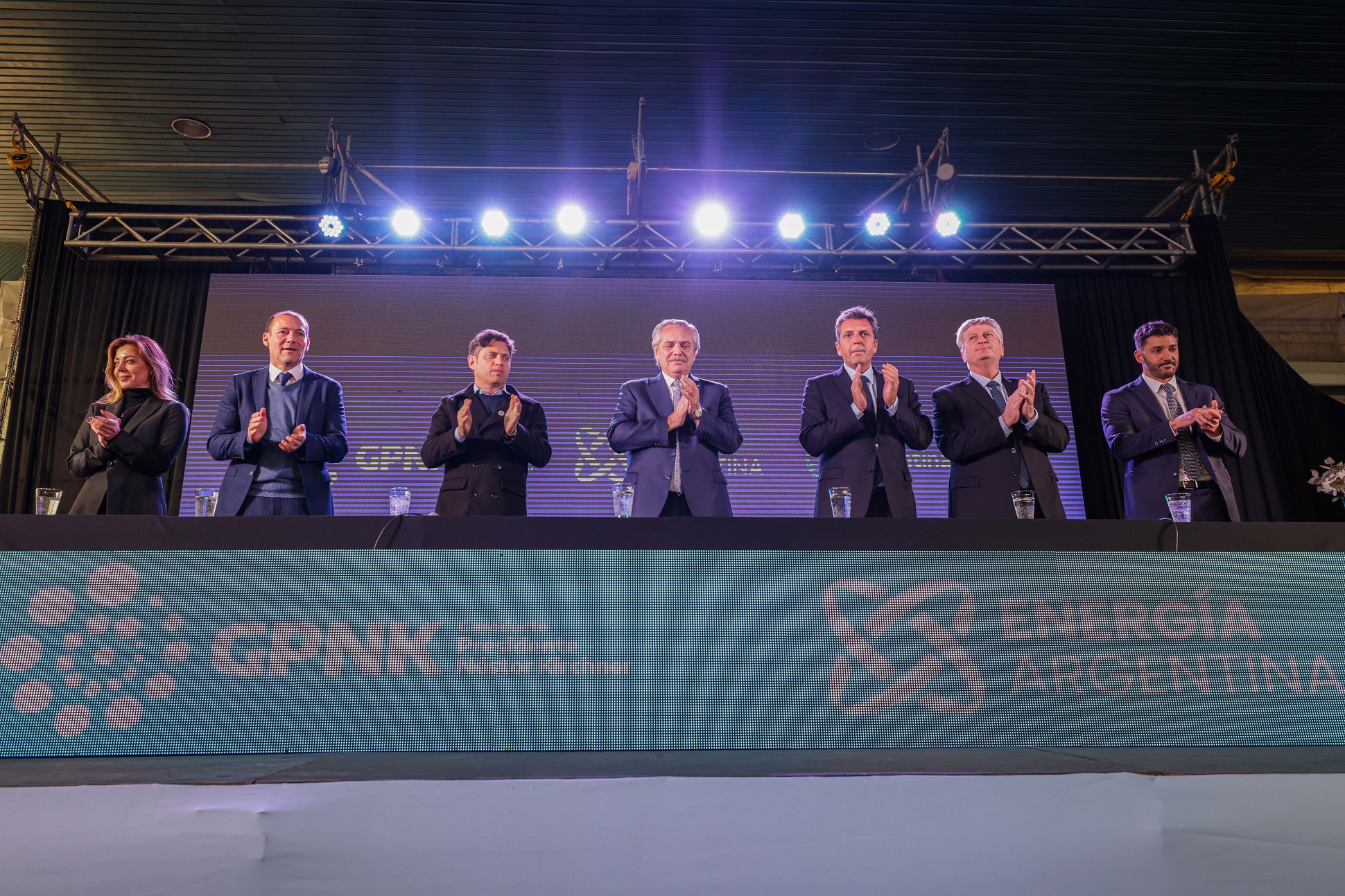 Alberto Fernández: “No queremos nunca más que las tarifas en la Argentina estén dolarizadas”