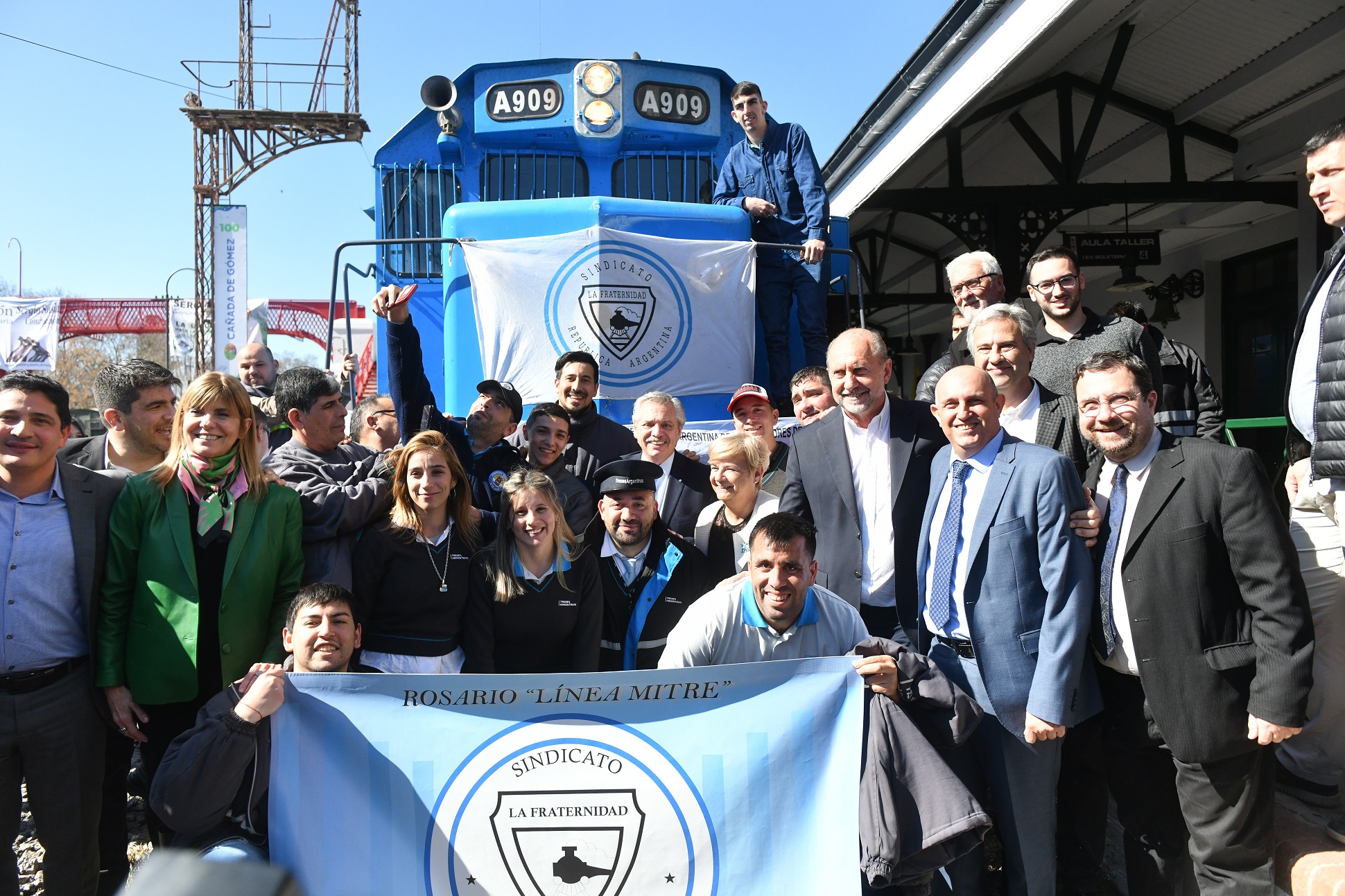 Después de 45 años el gobierno reactivó el tren de pasajeros que conecta Cañada de Gómez con Rosario