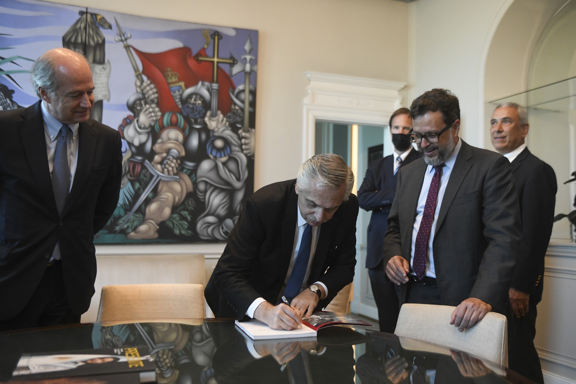 El presidente se reuni&oacute; con representantes del Consejo Empresarial Chile &ndash; Argentina