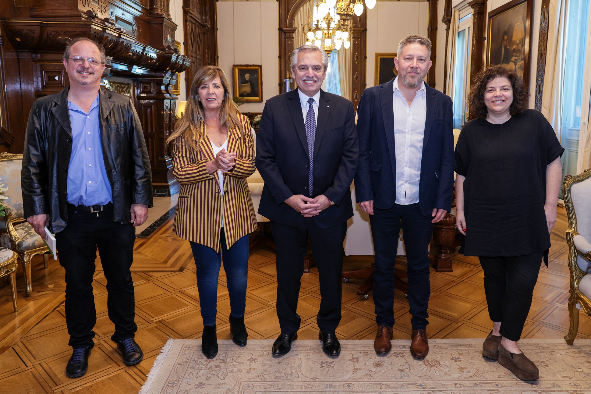 El presidente mantuvo un encuentro con la ministra de Salud y el psiquiatra Santiago Levin