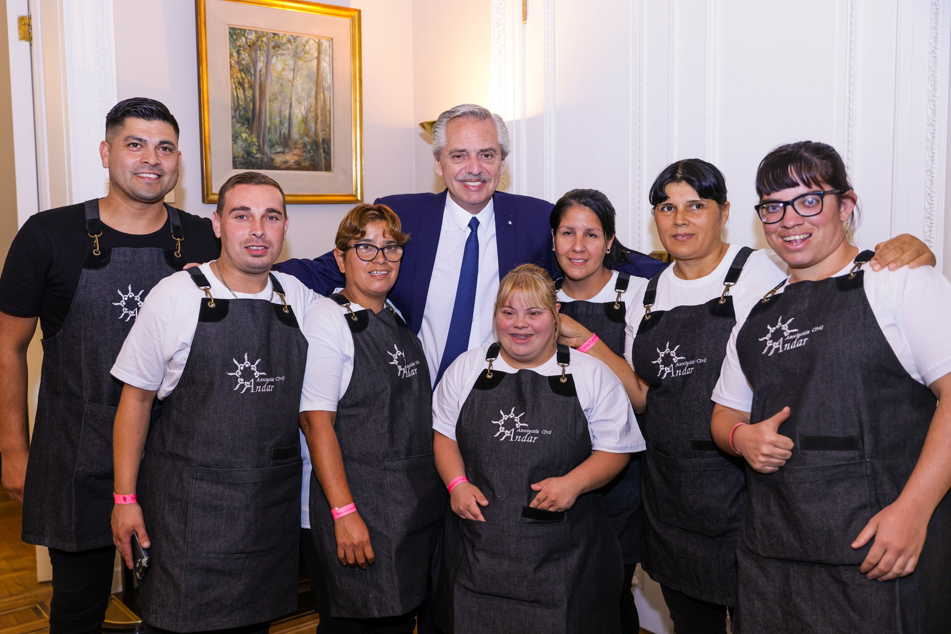 El presidente saludó a trabajadores y trabajadoras de la Asociación Civil Andar