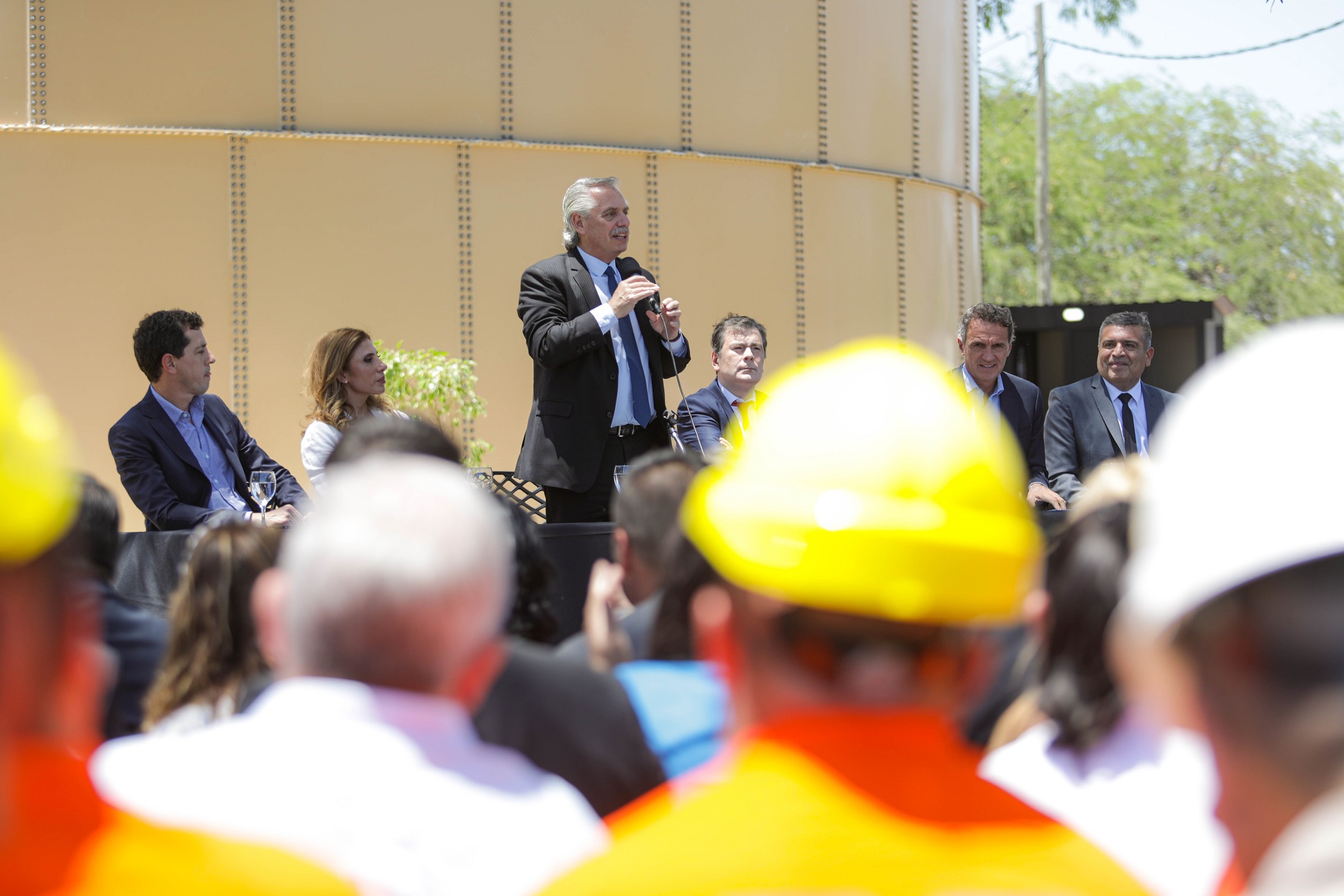 El presidente inauguró el acueducto Simbolar-Añatuya en Santiago del Estero