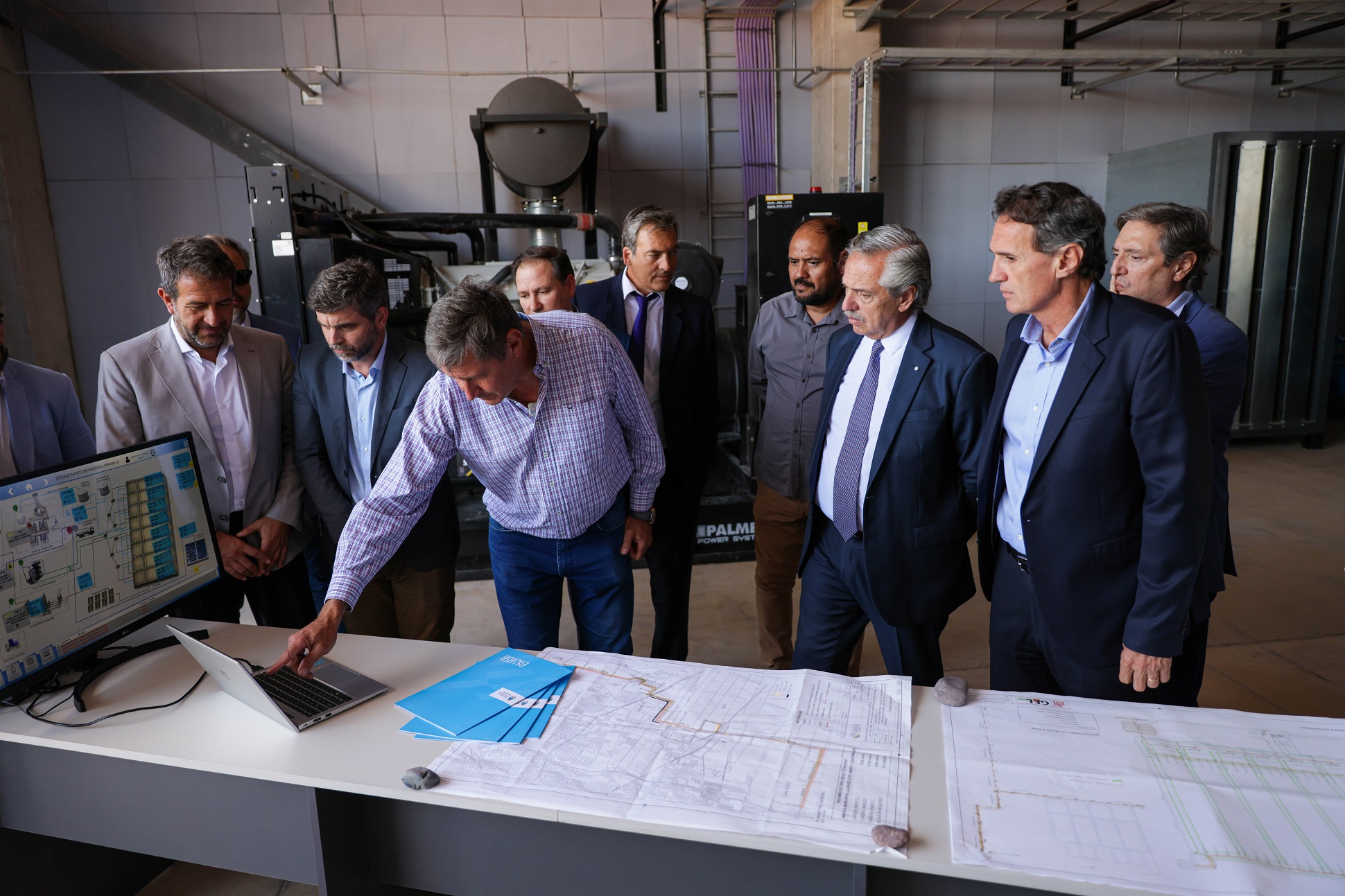 El presidente inauguró en Mendoza una de las cinco plantas depuradoras más grandes de la Argentina