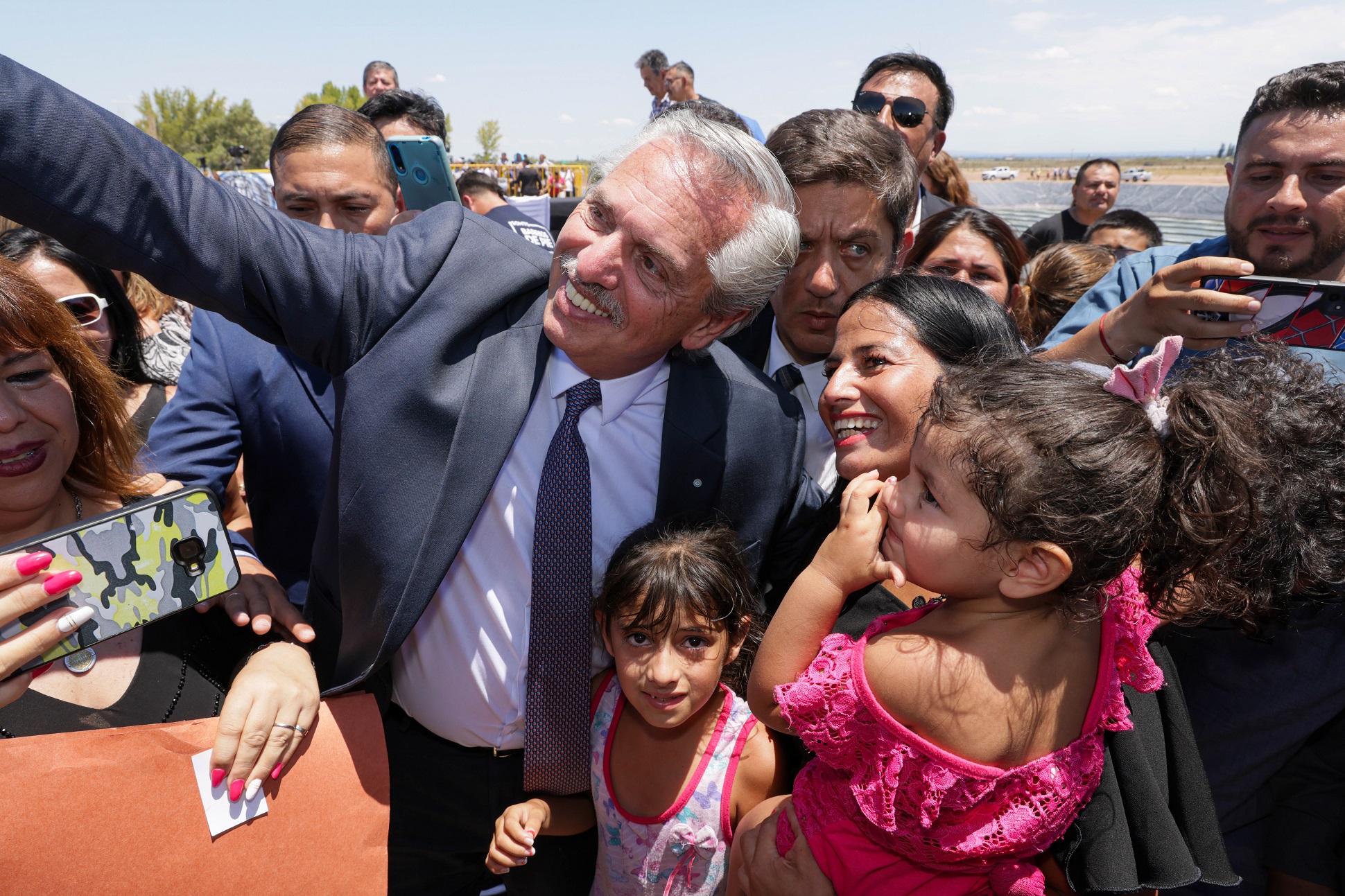 El presidente inauguró en Mendoza una de las cinco plantas depuradoras más grandes de la Argentina