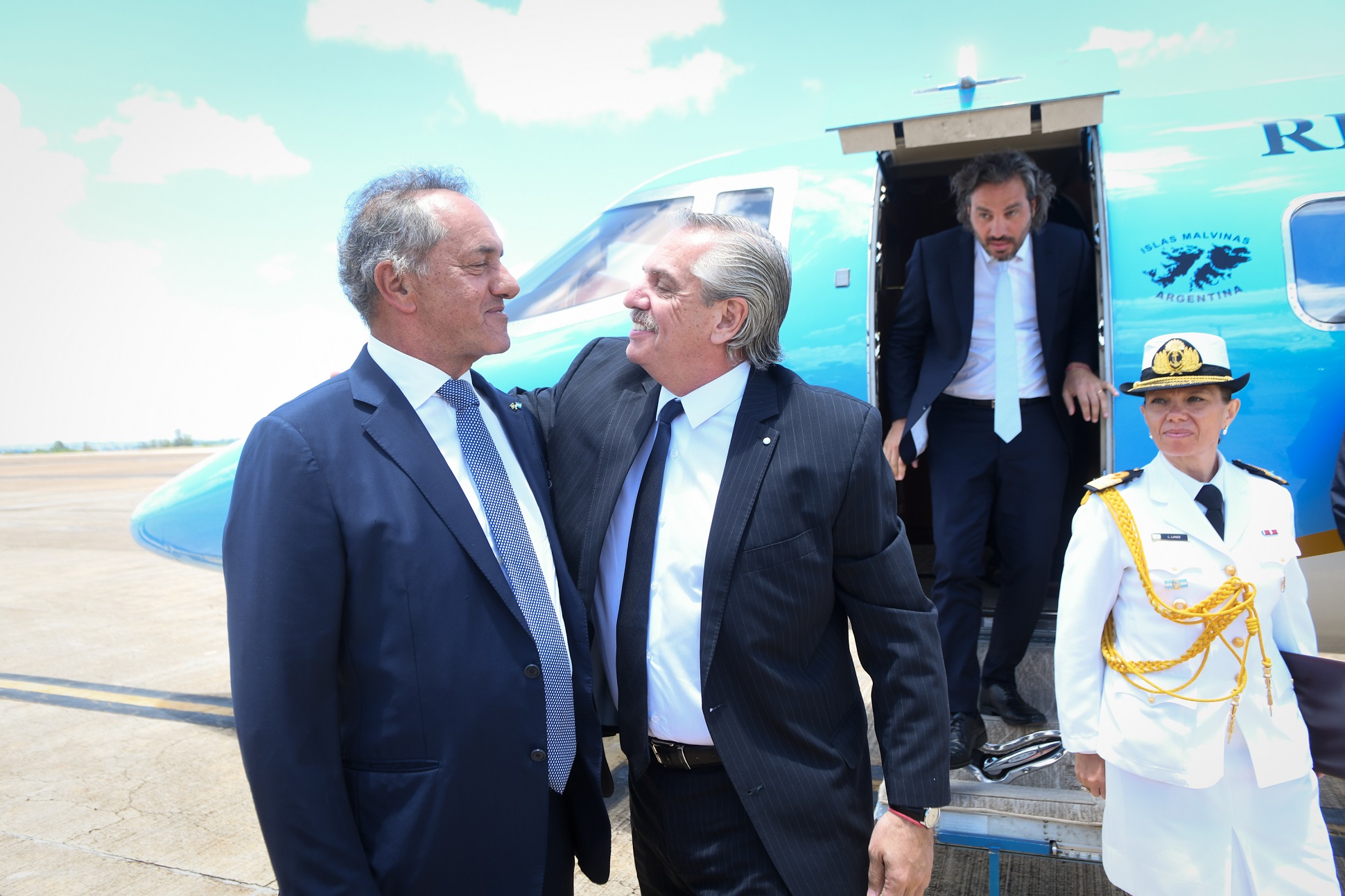 El presidente llegó a Brasil para asistir a la asunción de Lula