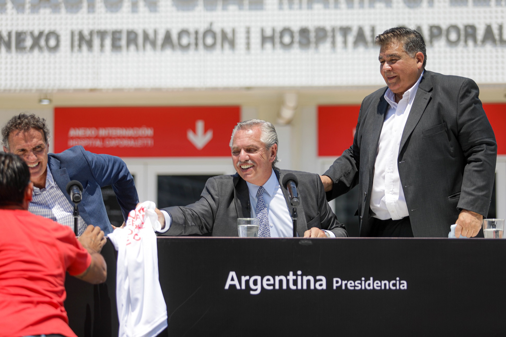 El presidente anunció la finalización de más de 2.800 obras en todo el país