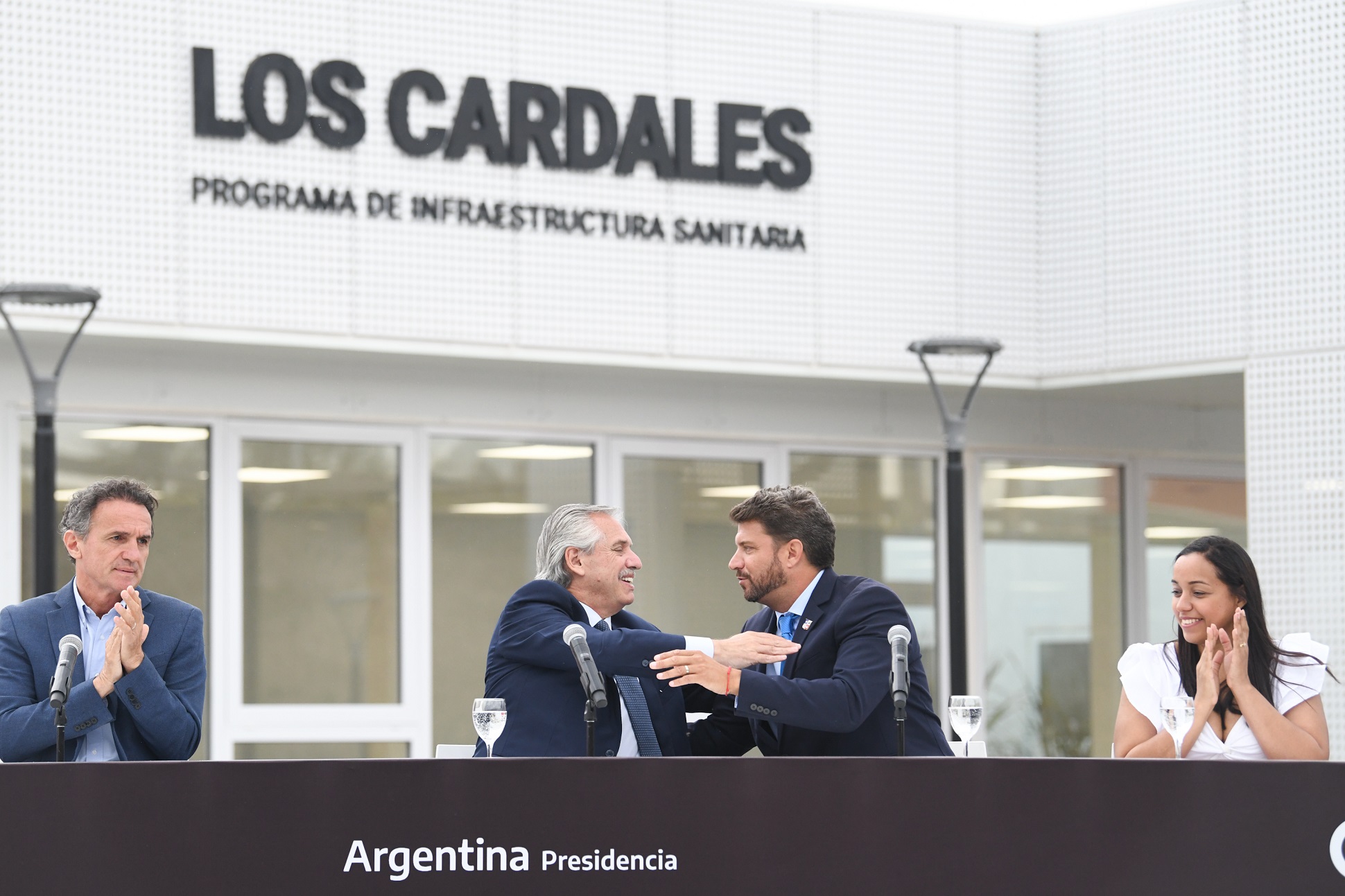 Estoy seguro de que ya dejamos los cimientos para que la Argentina crezca con igualdad, afirmó el presidente al inaugurar el primer hospital público de Los Cardales