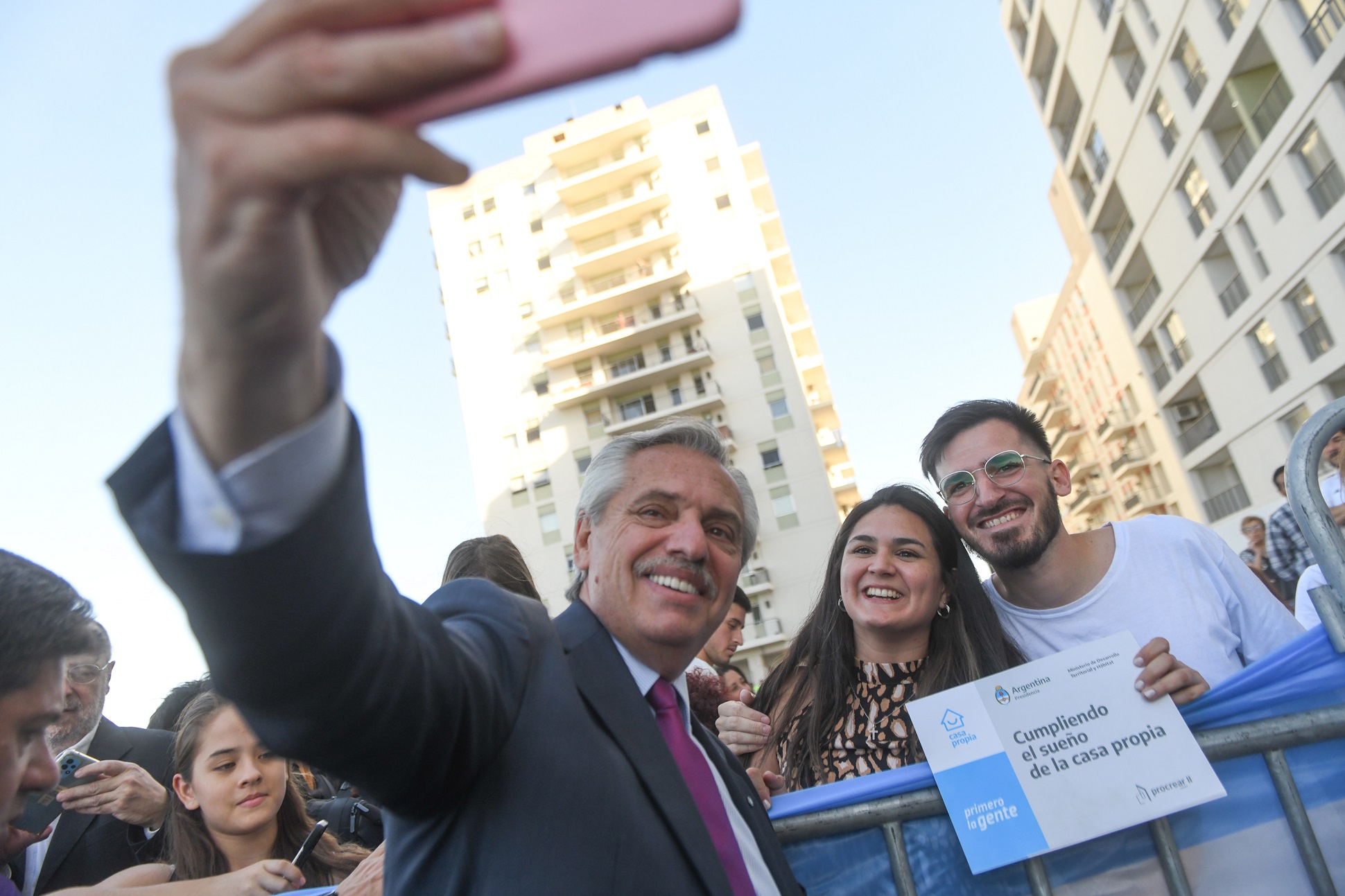 Somos una sociedad maravillosa que se recuperó de todos los Macri que pasaron, afirmó el presidente al entregar viviendas en la Ciudad Autónoma de Buenos Aires