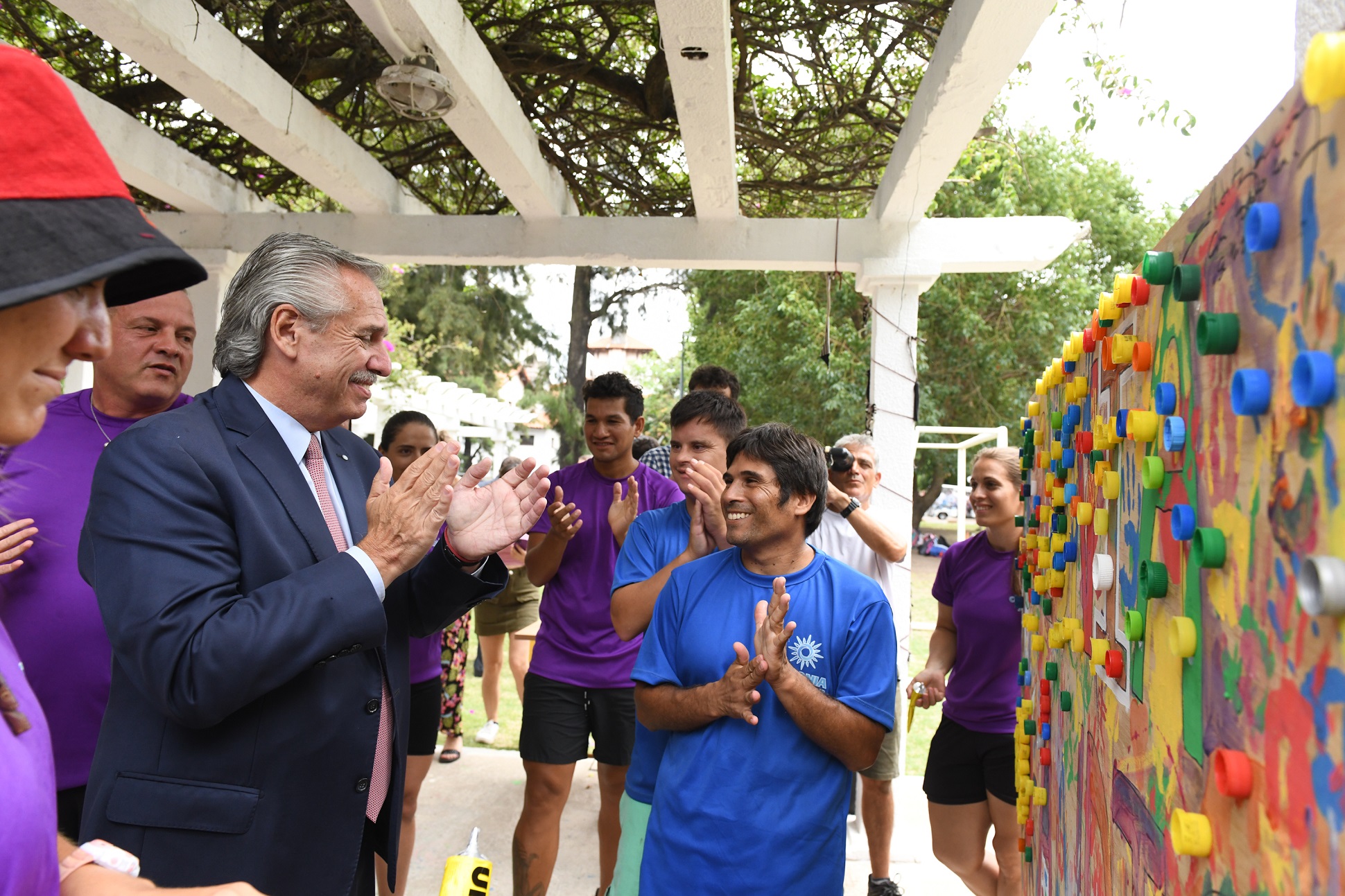 El presidente visitó la primera colonia de vacaciones para personas con discapacidad