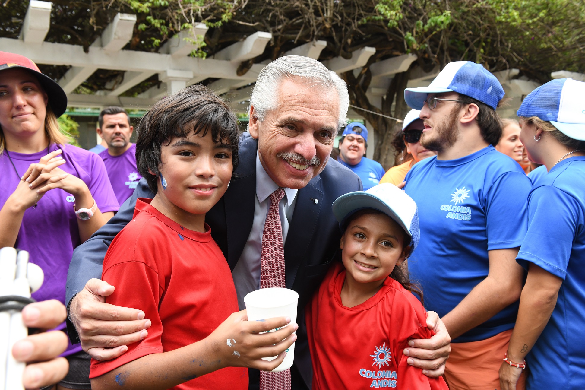 El presidente visitó la primera colonia de vacaciones para personas con discapacidad