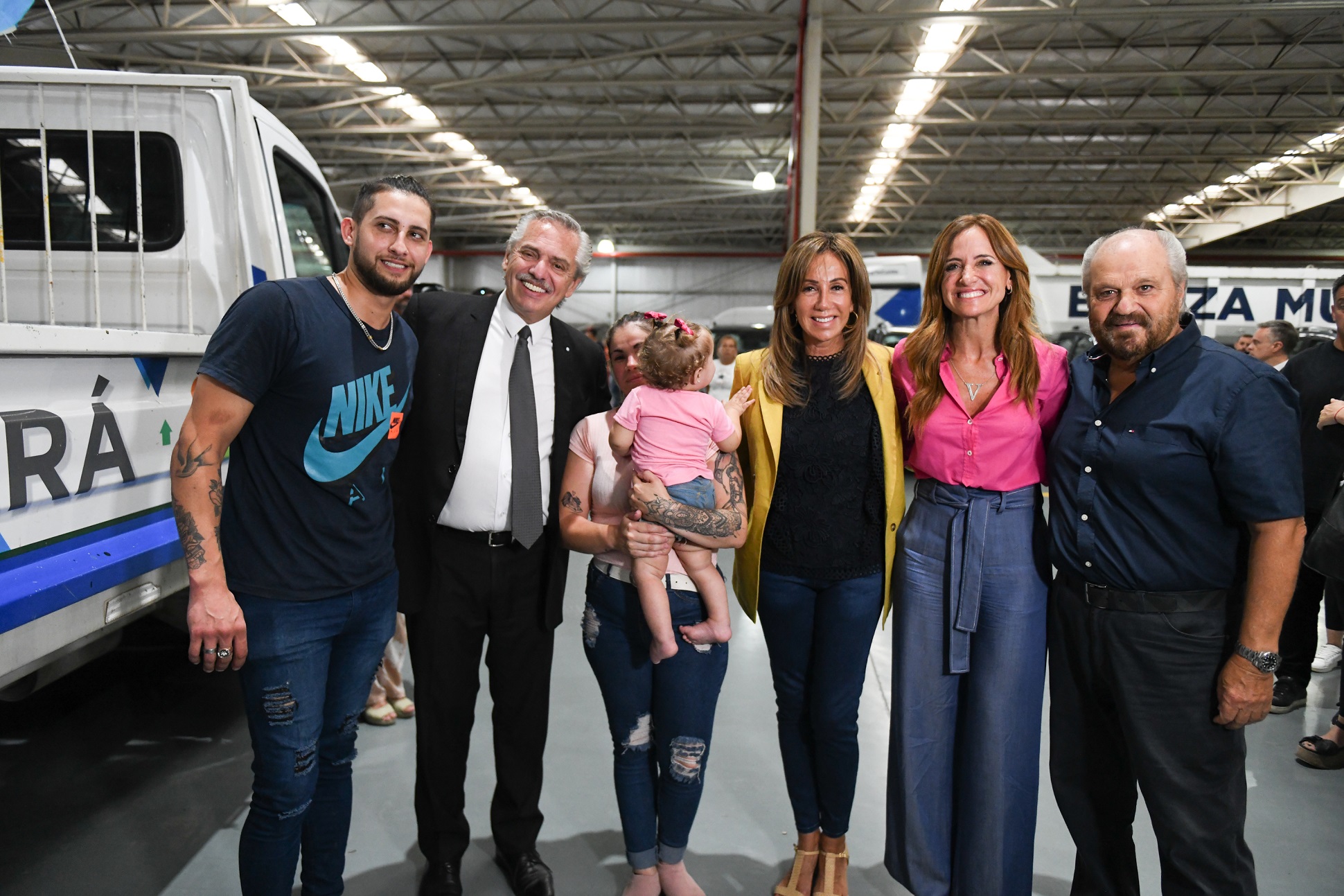 El presidente participó de la entrega de máquinas y herramientas a emprendedoras y emprendedores de la economía social