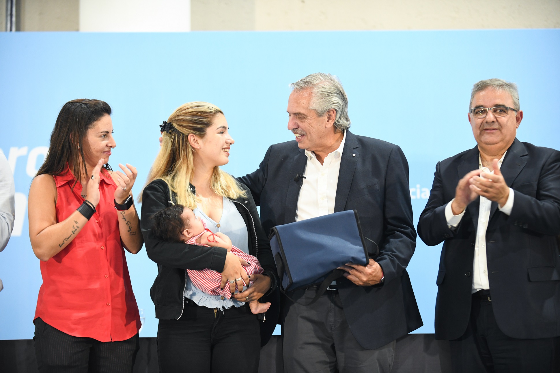 “La jubilación no jubila la felicidad ni el disfrute”, afirmó el presidente al inaugurar en Catamarca las primeras viviendas para personas mayores