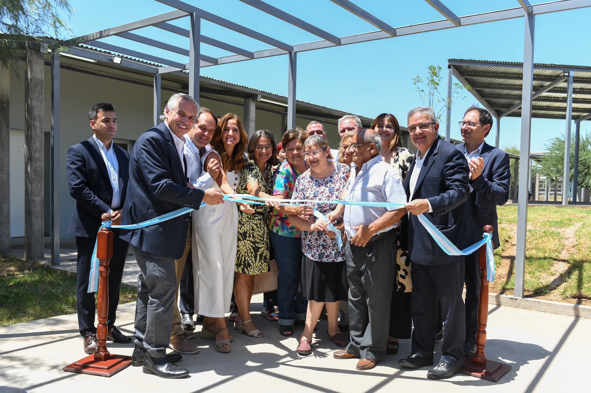 “La jubilación no jubila la felicidad ni el disfrute”, afirmó el presidente al inaugurar en Catamarca las primeras viviendas para personas mayores