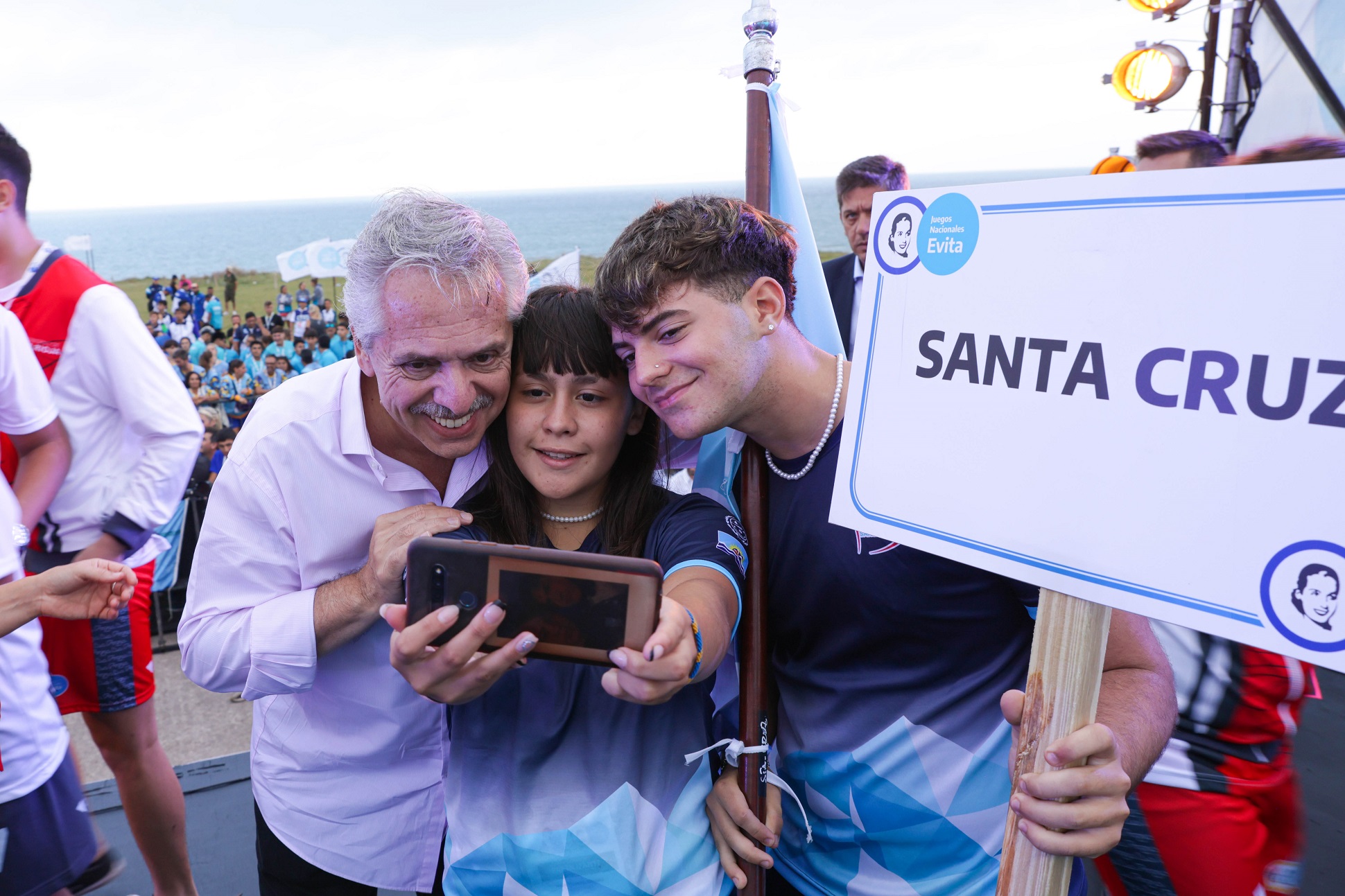 El presidente inauguró los Juegos Nacionales Evita de Playa en Chapadmalal