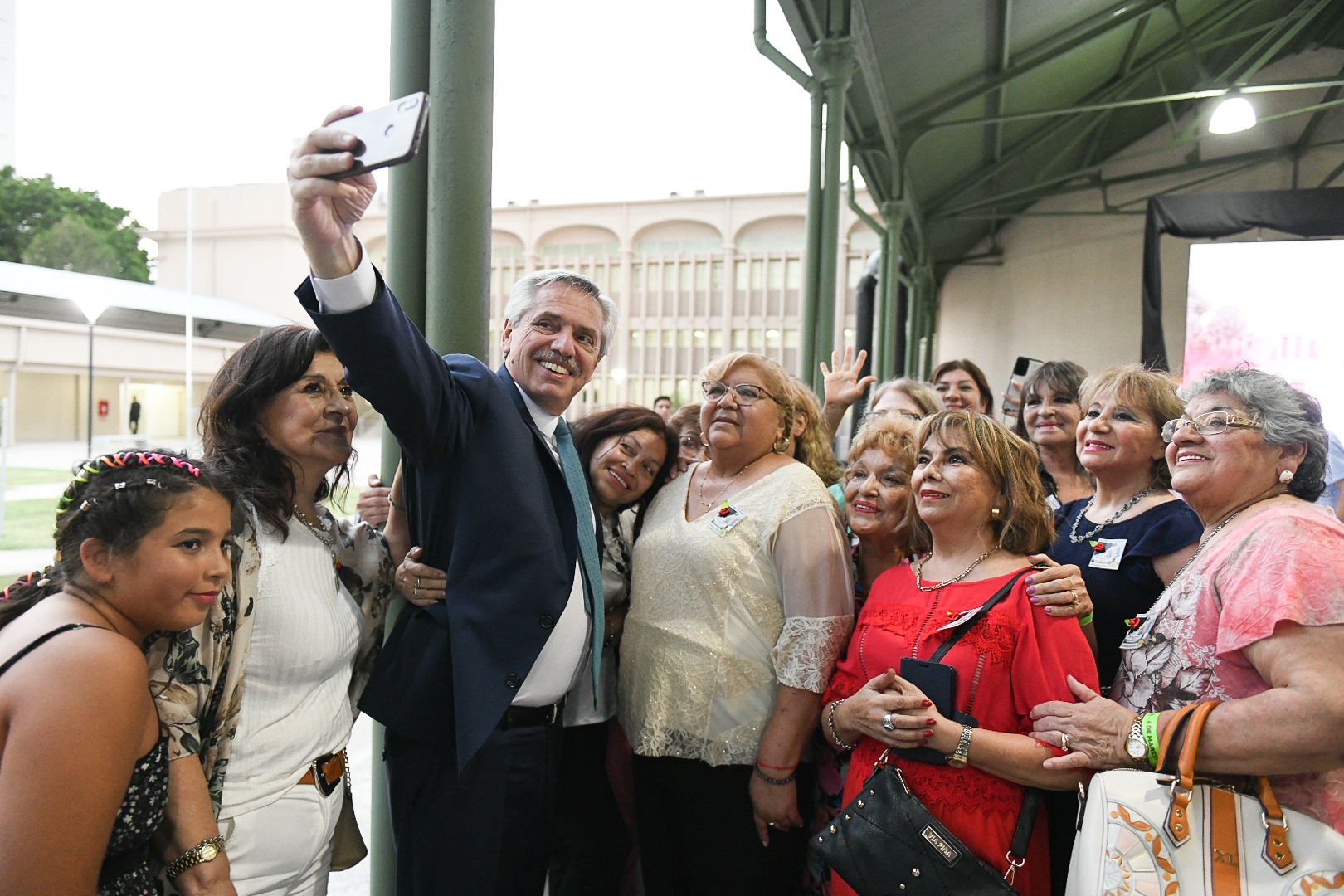 El presidente inauguró las obras de ampliación y puesta en valor de la Escuela Centenario en Santiago del Estero