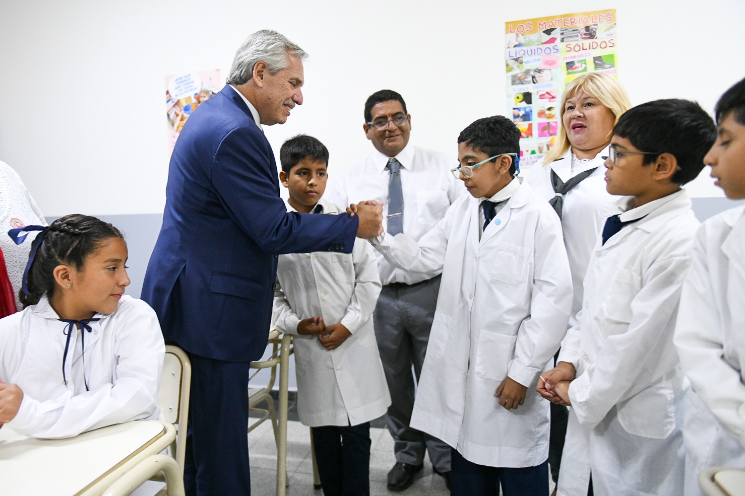 El presidente inauguró las obras de ampliación y puesta en valor de la Escuela Centenario en Santiago del Estero