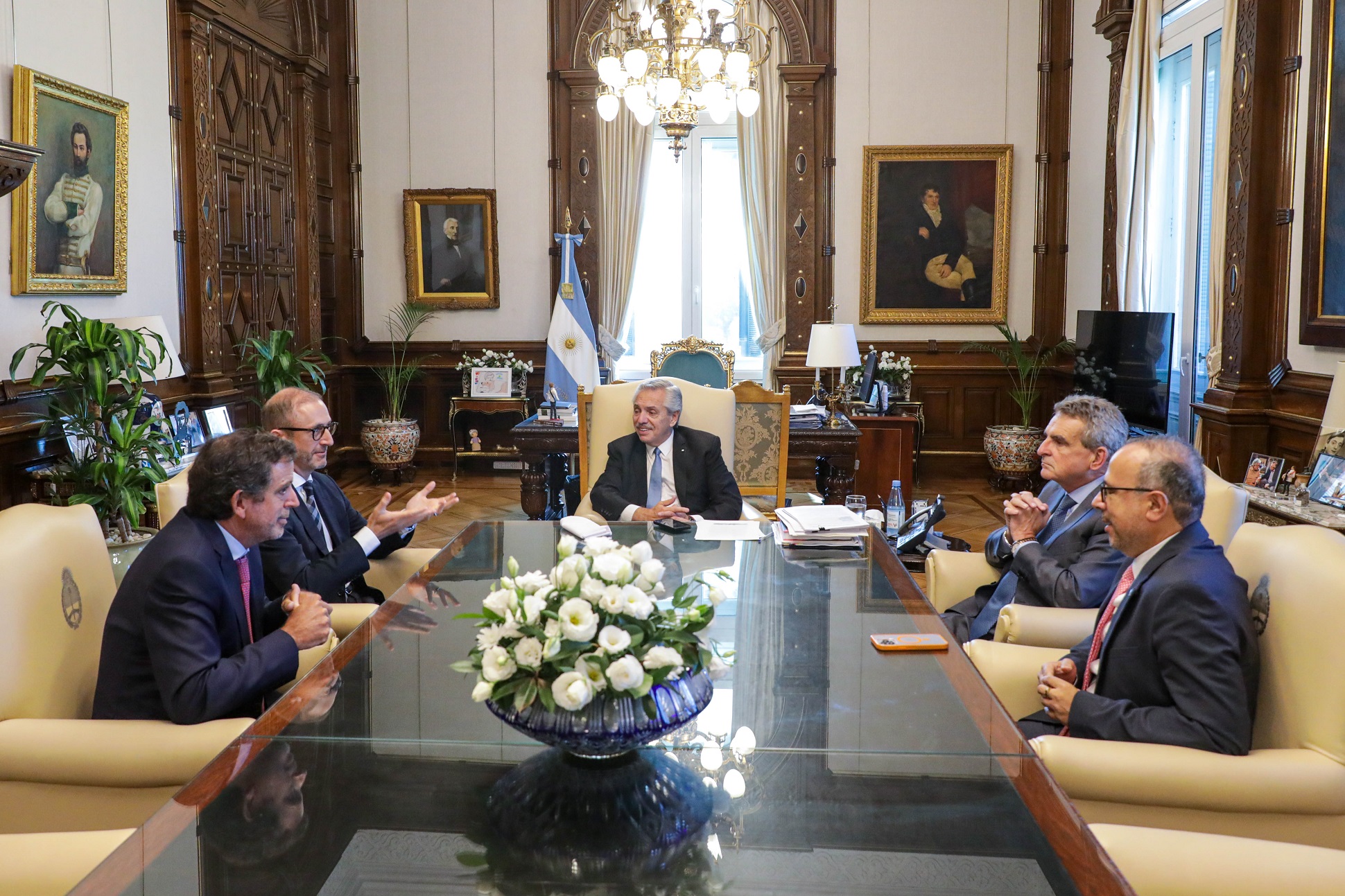 El presidente se reunió con directivos de Bioceres y Adecoagro