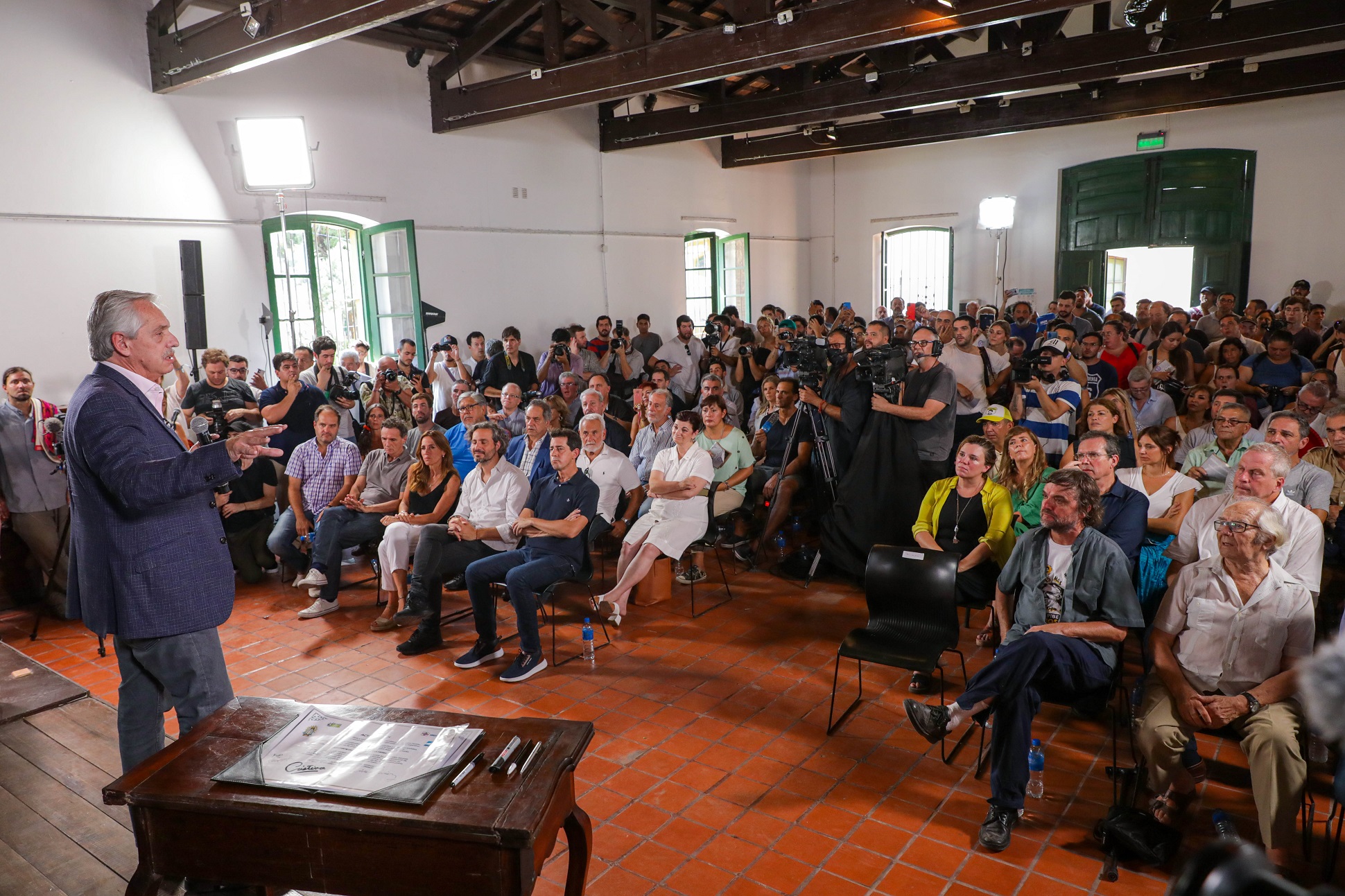 El presidente firmó el compromiso Ni un pibe, ni una piba menos por la droga, en Luján