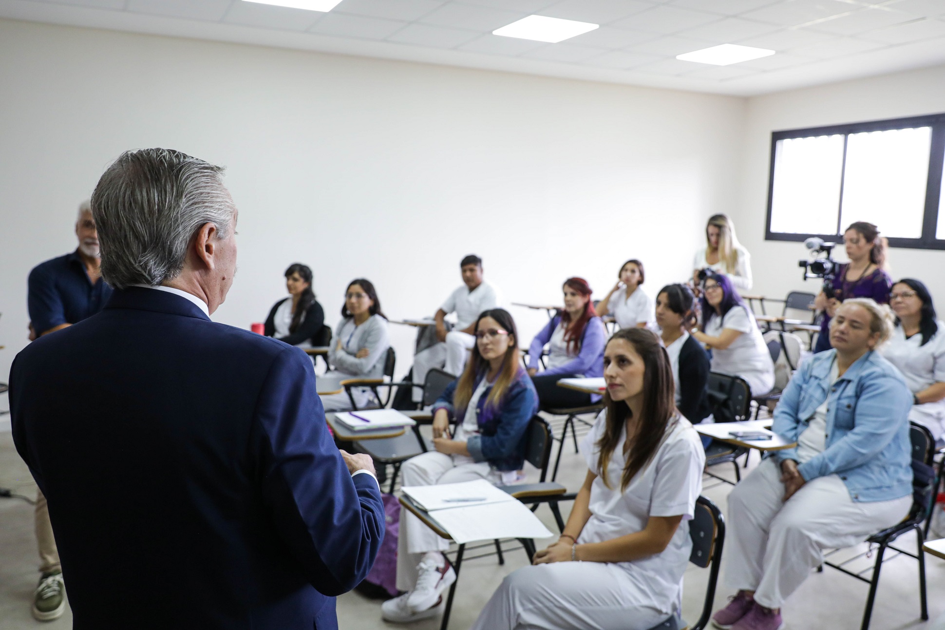 El presidente inauguró el primer edificio del nuevo campus de la Universidad Nacional del Oeste