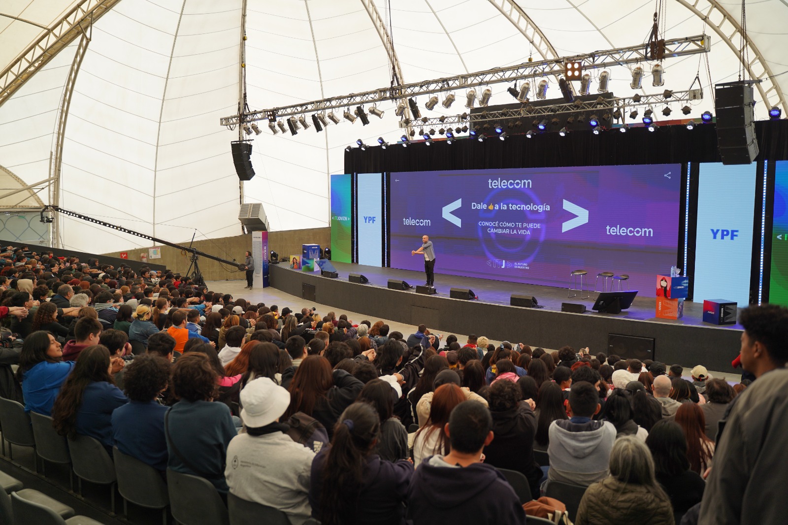  Más de 25.000 personas participaron de la primera jornada de IT Joven
