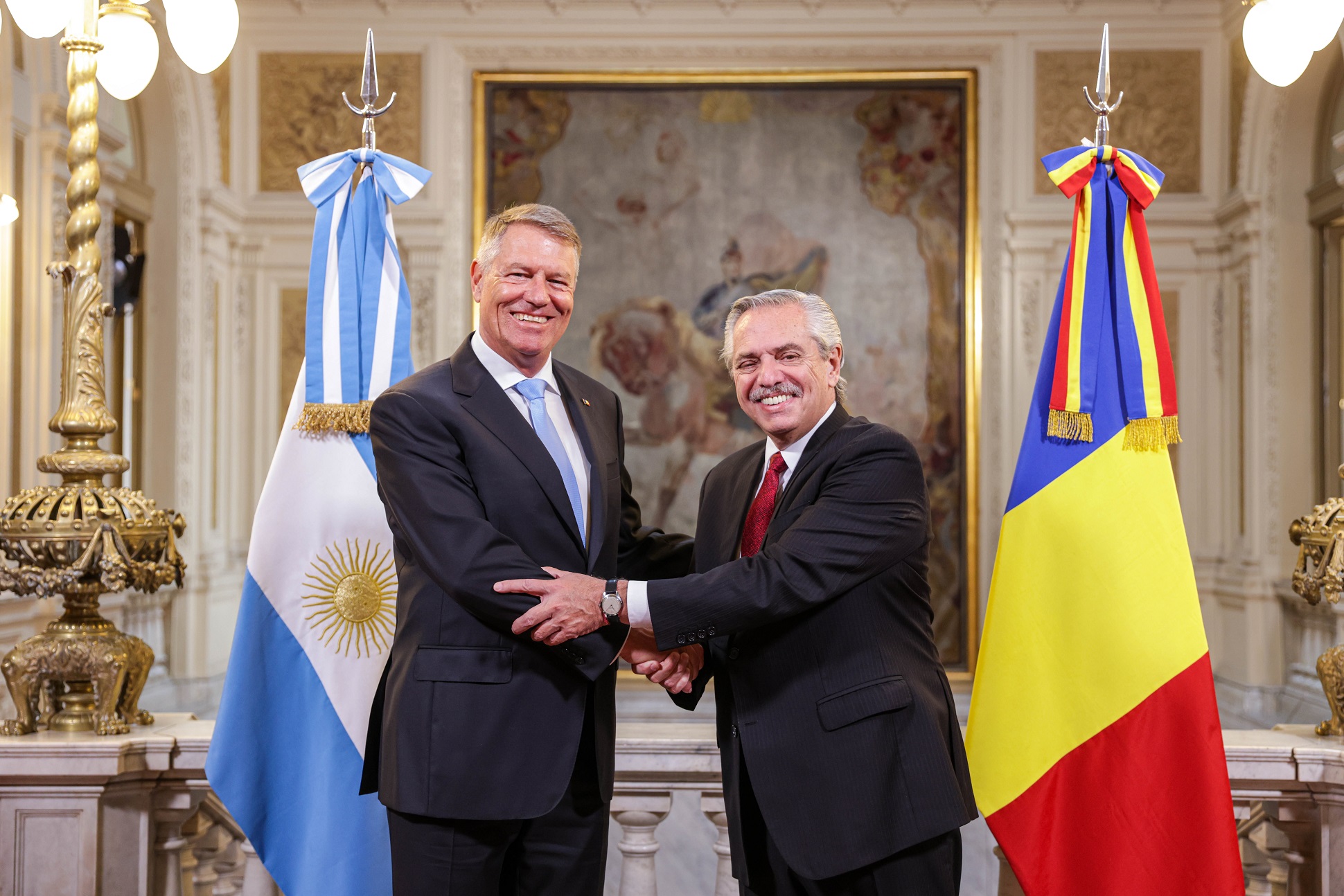 El presidente Alberto Fernández recibió a su par de Rumania, Klaus Iohannis