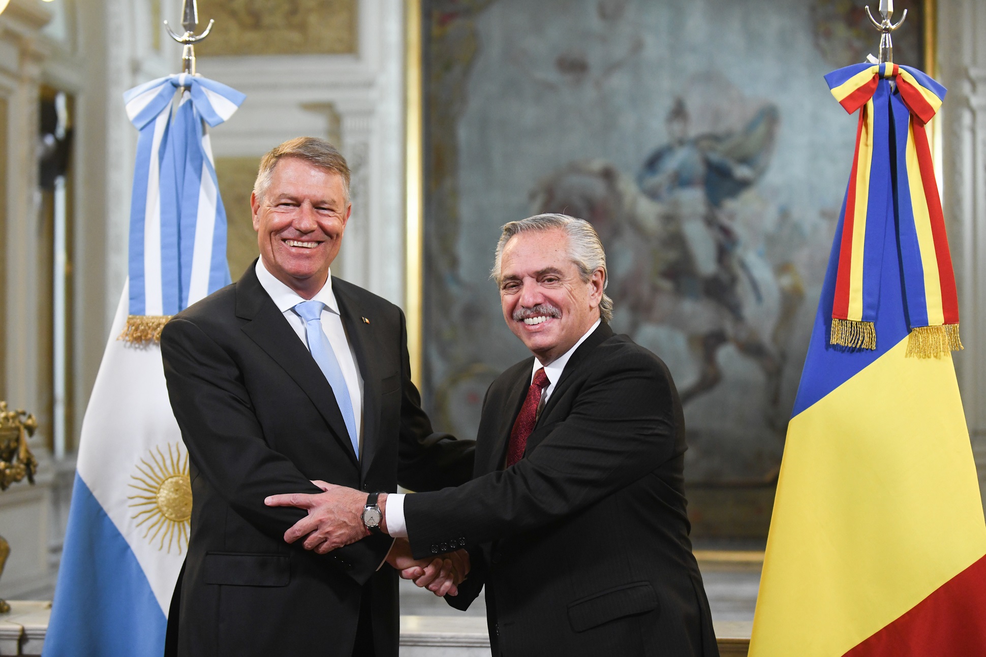 El presidente Alberto Fernández recibió a su par de Rumania, Klaus Iohannis