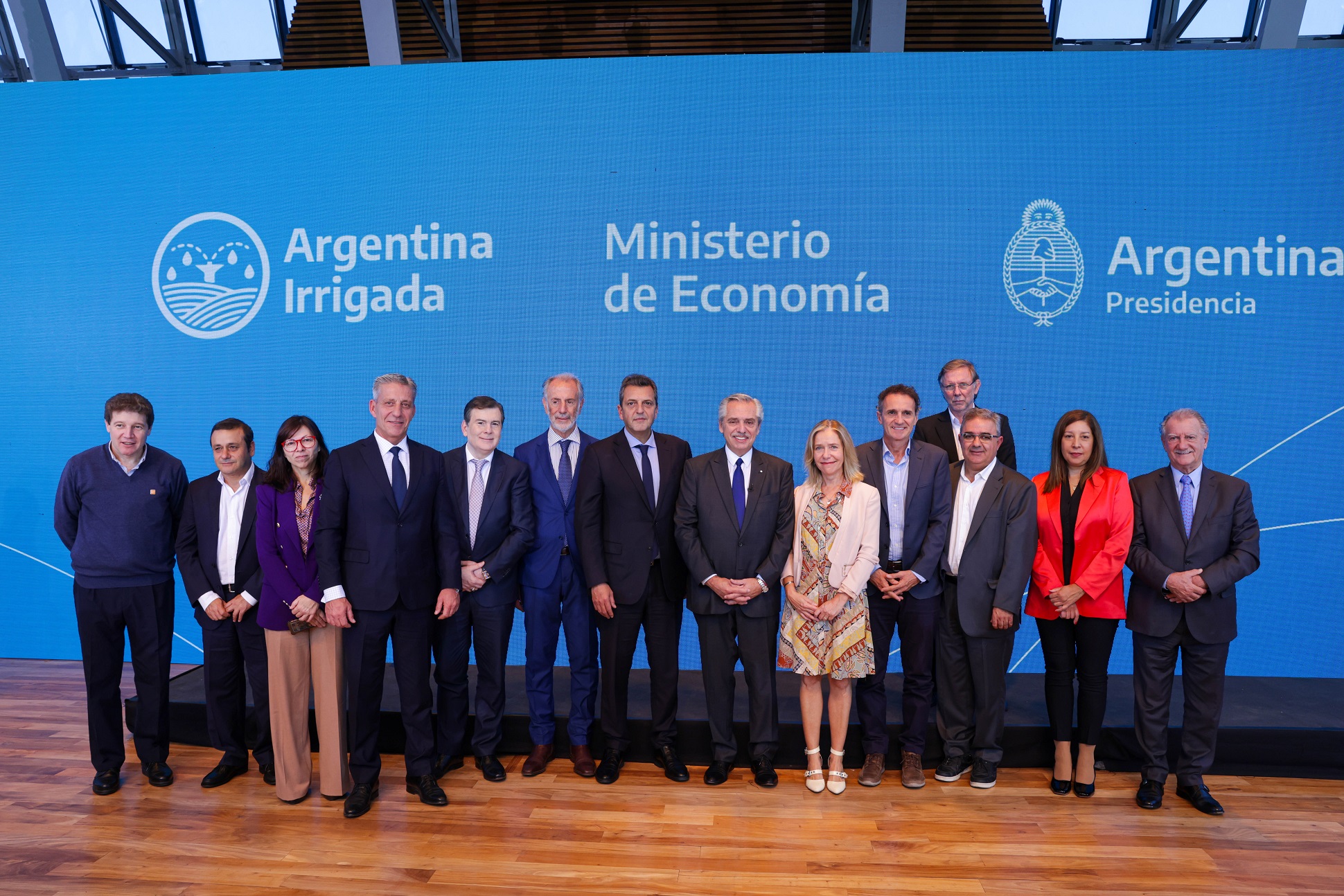 El Gobierno nacional presentó el Plan Integral Argentina Irrigada que beneficia a más de 50 mil productores