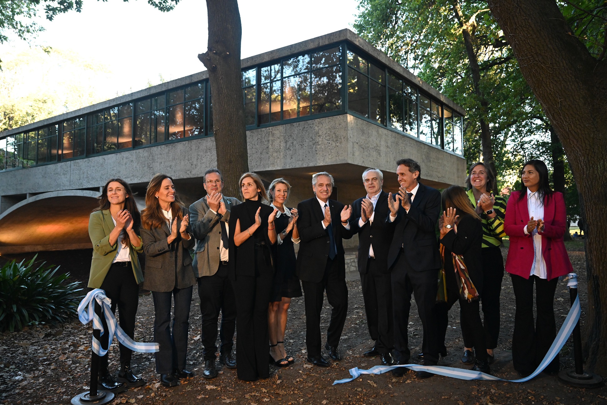 Alberto Fernández convocó a seguir cuidando nuestra historia y el patrimonio cultural al inaugurar la Casa sobre el Arroyo