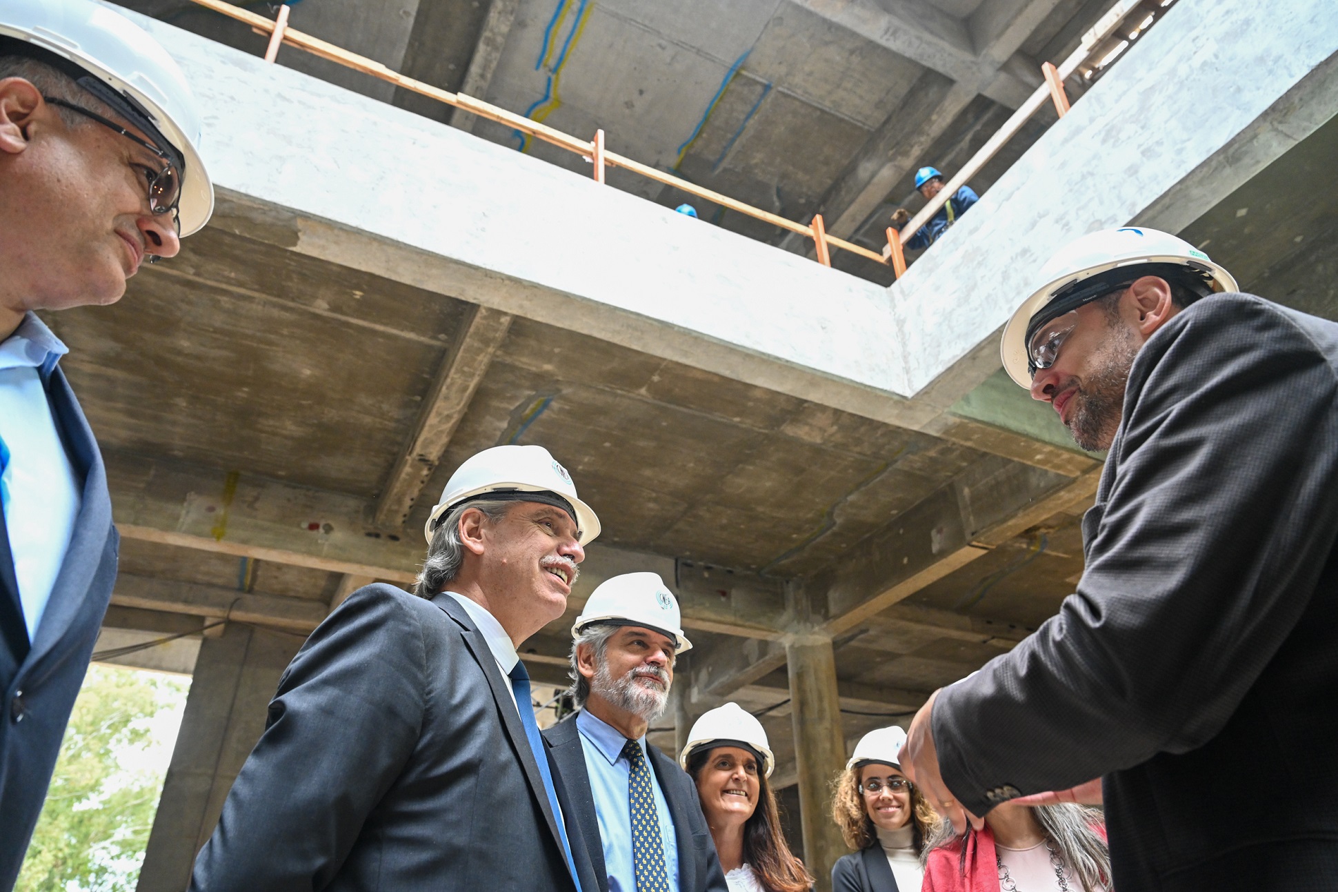 El presidente recorrió las obras del primer reactor de potencia 100% argentino