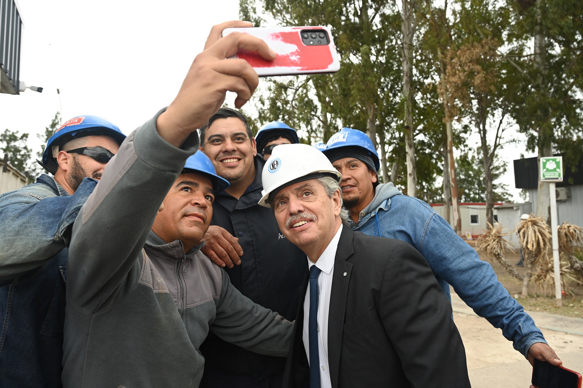 El presidente recorrió las obras del primer reactor de potencia 100% argentino