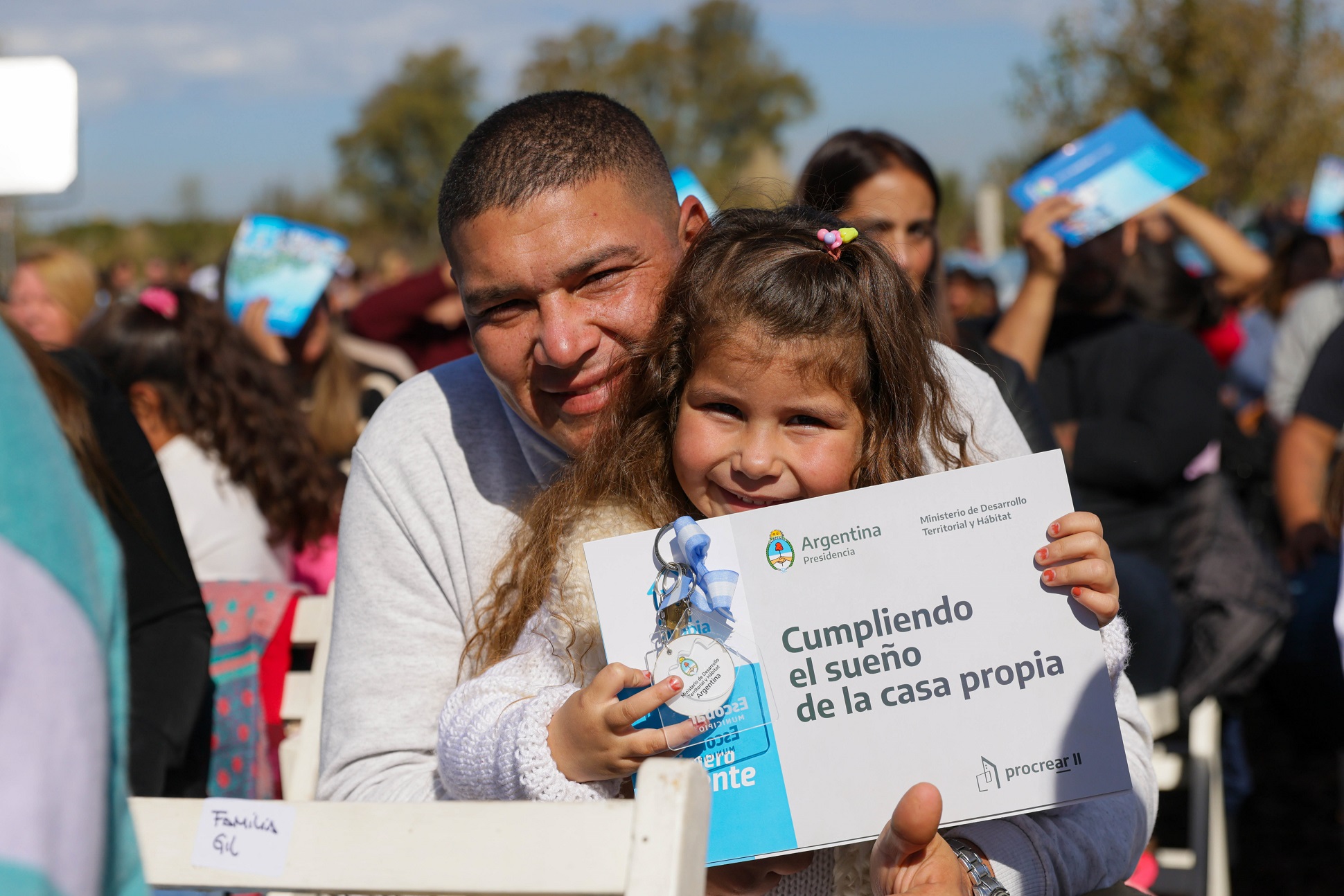 Alberto Fernández: “Para nosotros la prioridad central es que cada familia tenga un techo y una vivienda digna”