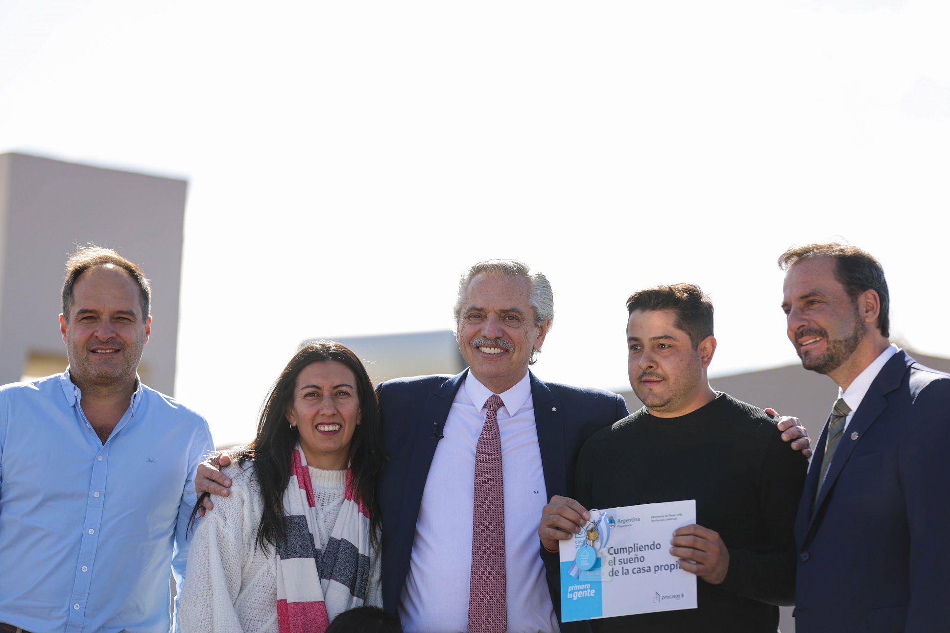 Alberto Fernández: “Para nosotros la prioridad central es que cada familia tenga un techo y una vivienda digna”