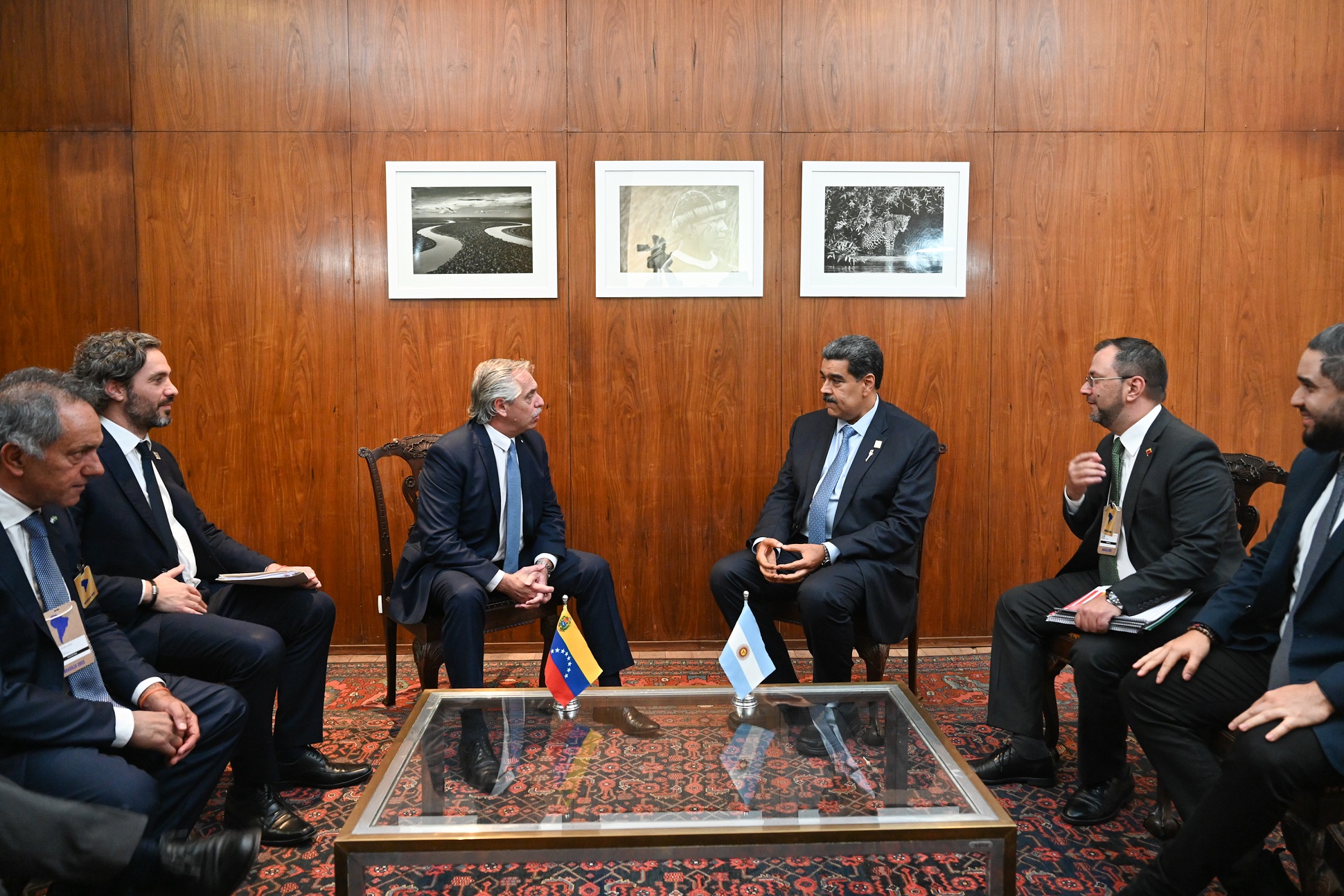 El presidente se reunió con Nicolás Maduro y le pidió que Venezuela vuelva a los organismos y foros internacionales