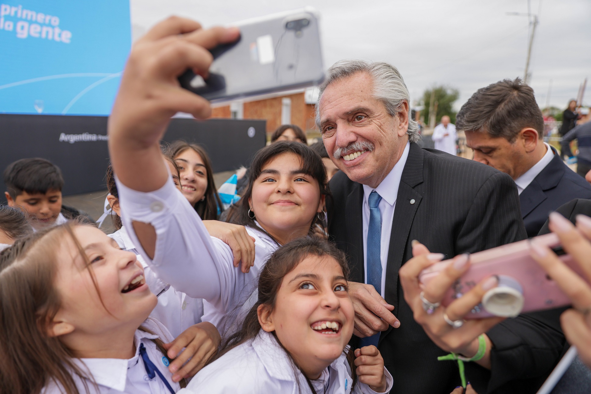 El presidente entregó viviendas e inauguró las obras de un nuevo gasoducto en la provincia de Catamarca