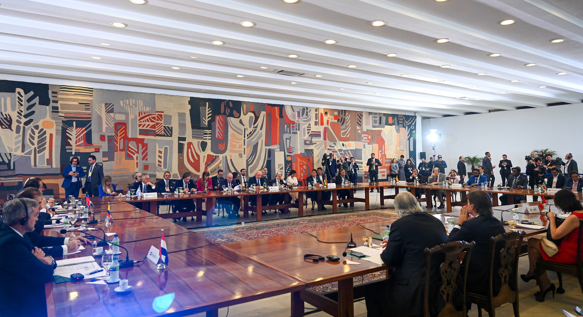Alberto Fernández participa en Brasilia del Encuentro de Presidentes de América del Sur