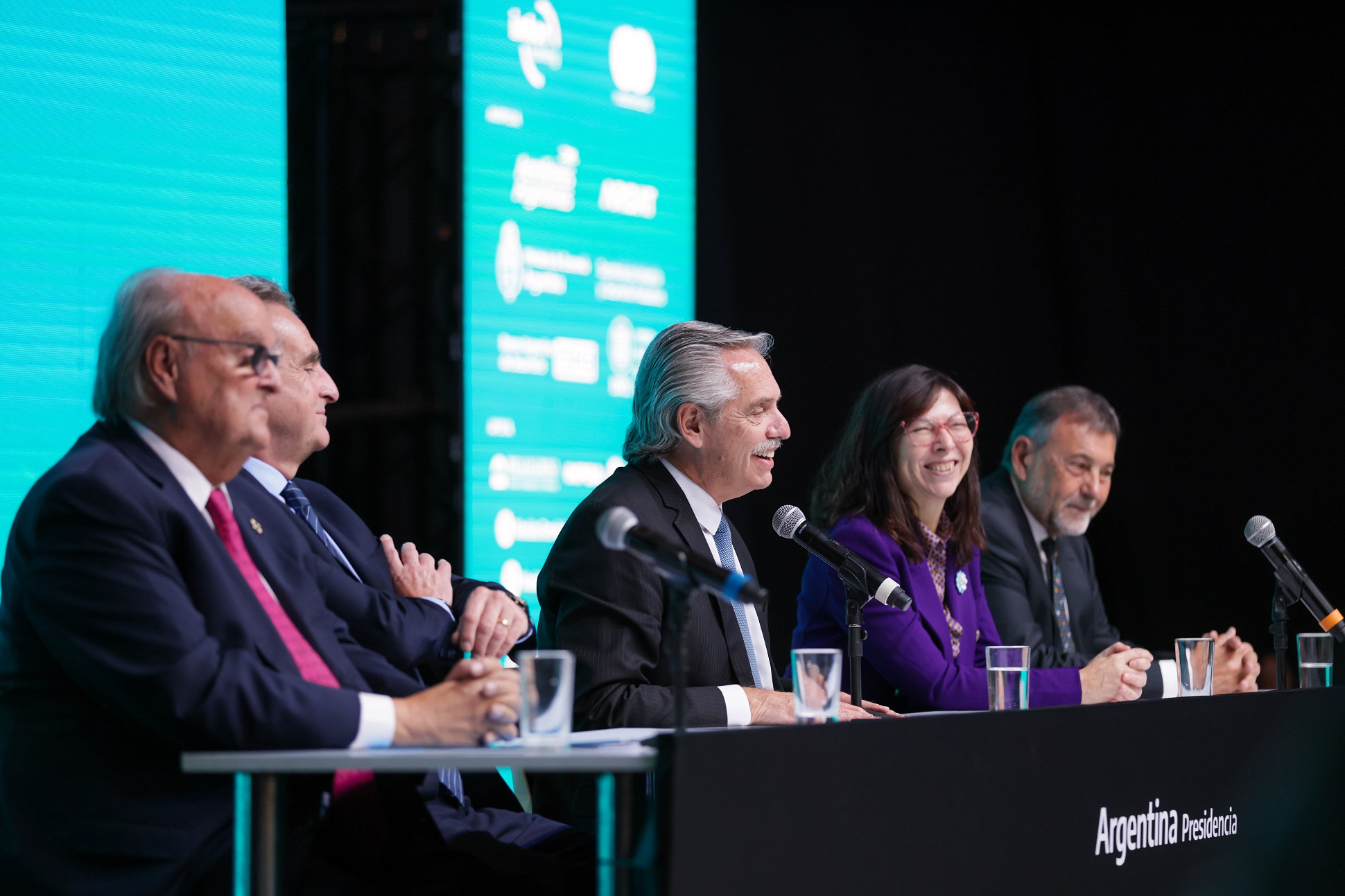 El Gobierno nacional anunció la ampliación de $50 mil millones en la línea de créditos del Banco Nación para PyMES El Gobierno nacional anunció la ampliación de $50 mil millones en la línea de créditos del Banco Nación para PyMES