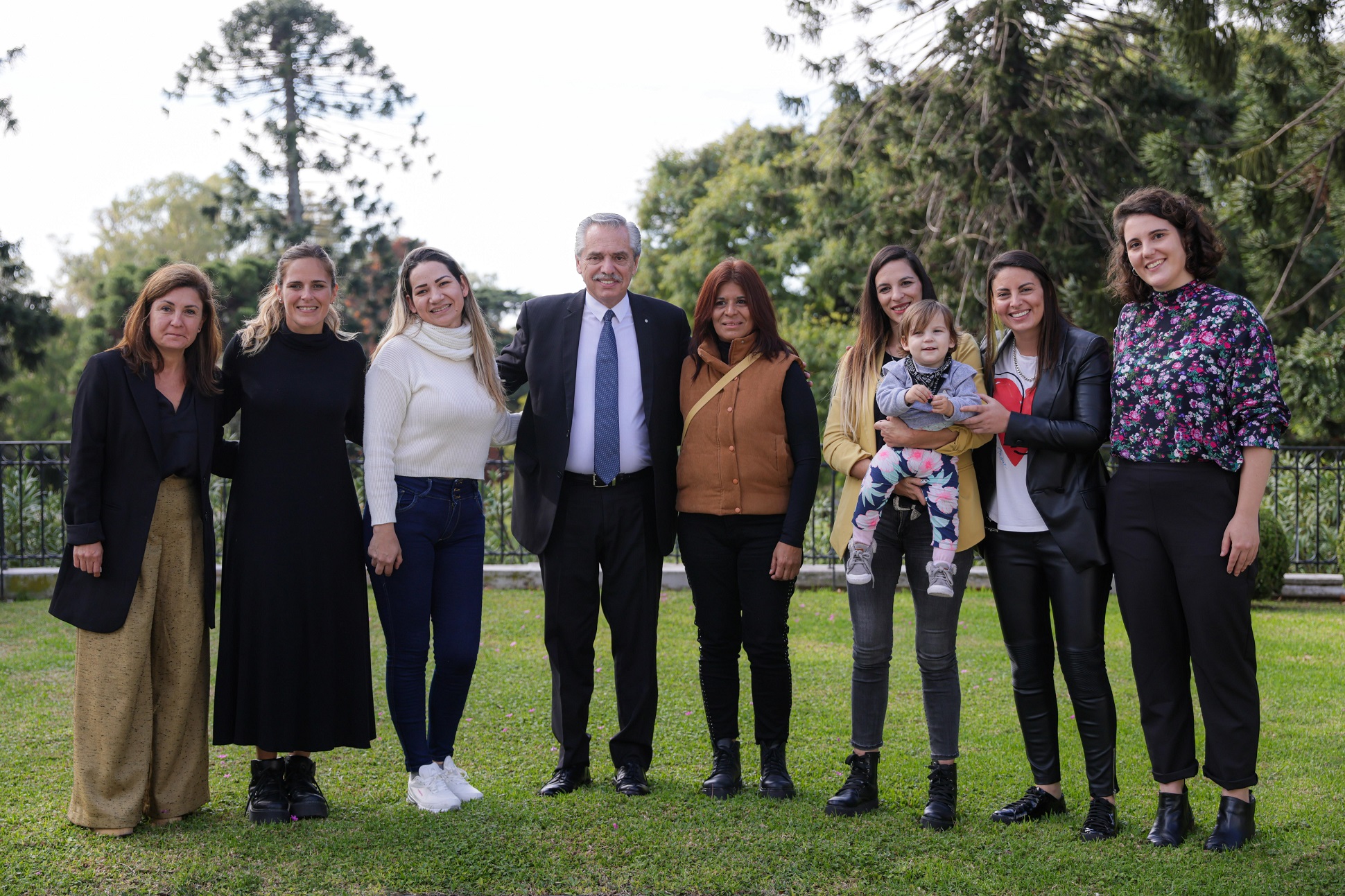 El presidente se reunió con destinatarias del Programa Acompañar