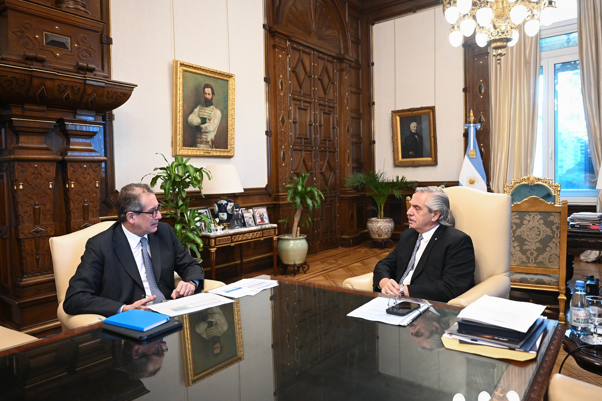 El presidente se reunió con el titular del Banco Central, Miguel Ángel Pesce
